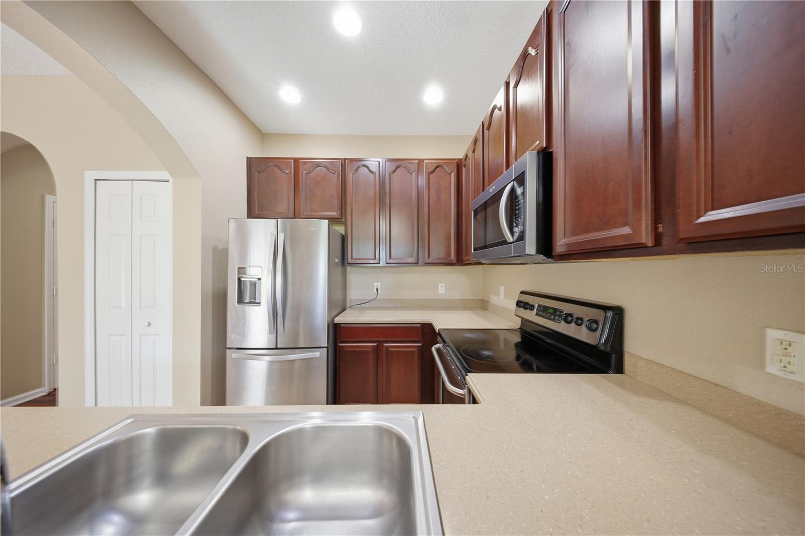 10291 PARK COMMONS DR