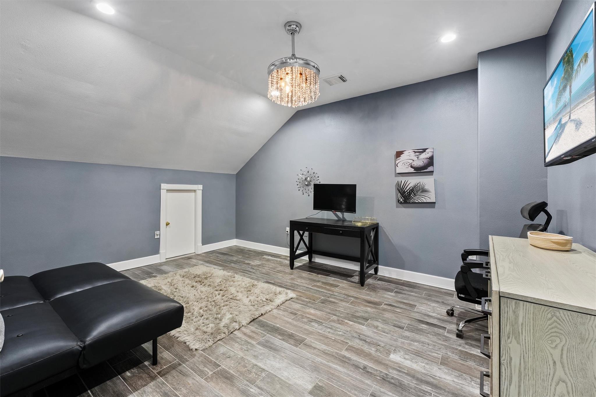 22913 Colorado Drive