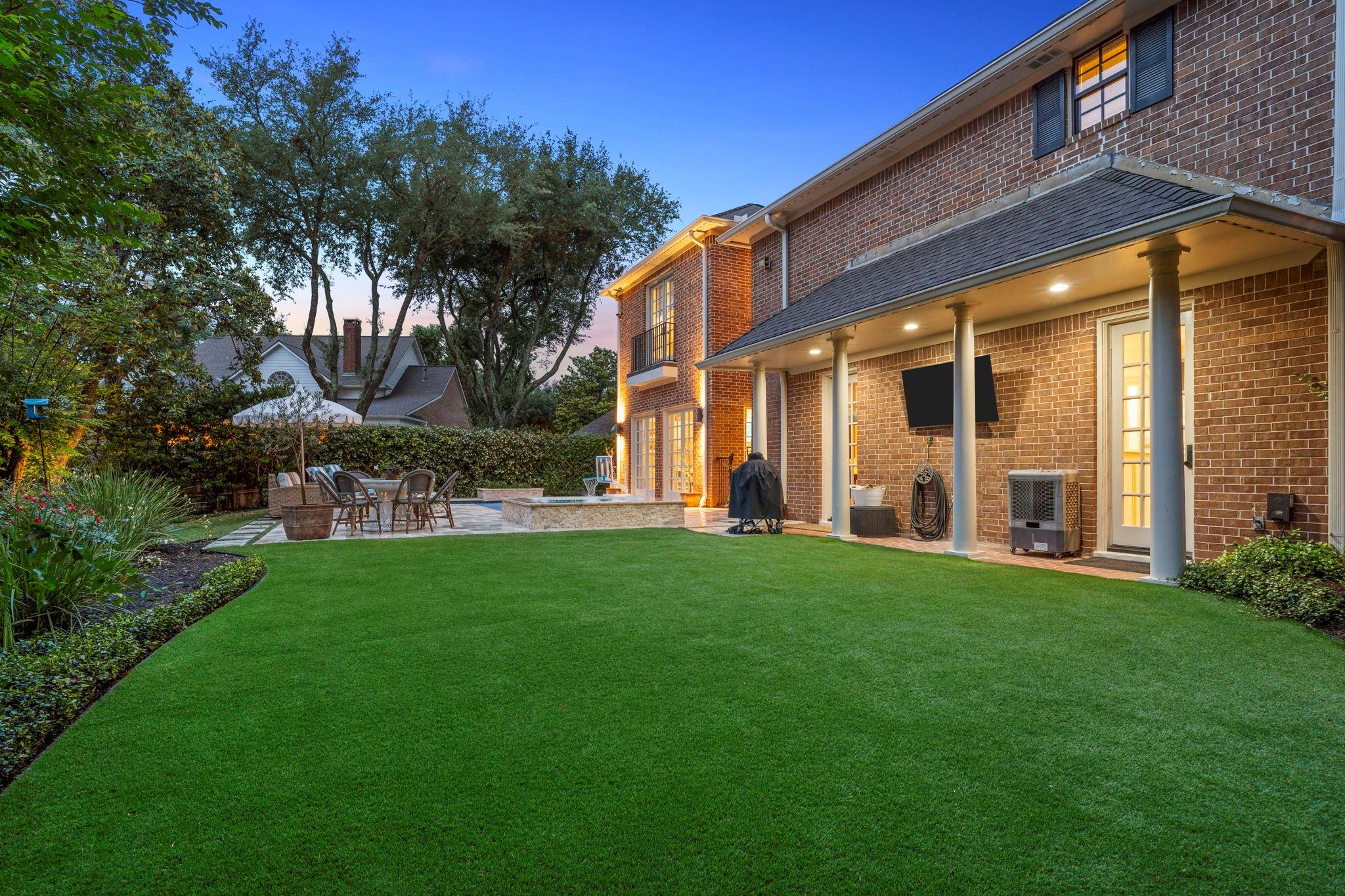 64 Glen Loch Court