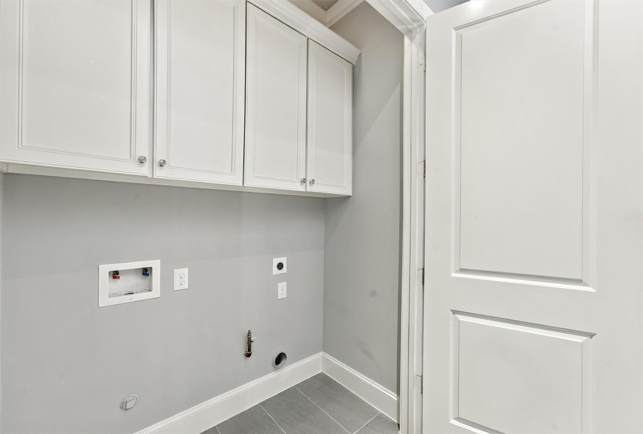 1306 Castle Court