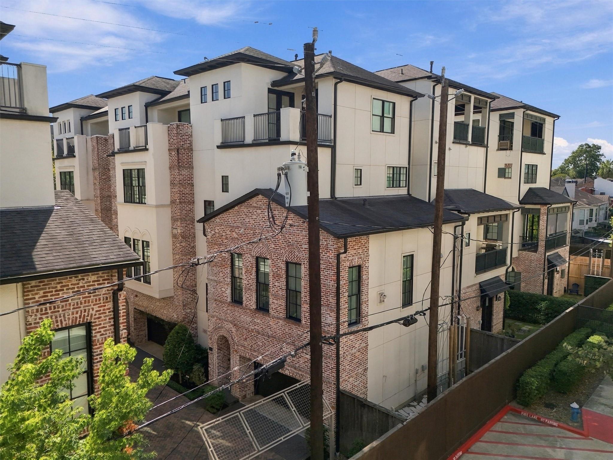 1306 Castle Court