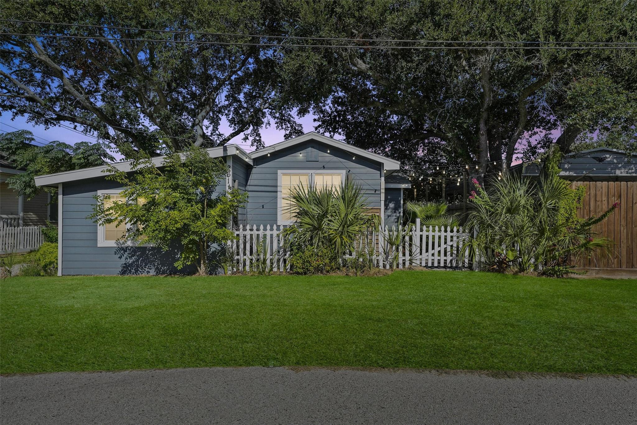 2614 59th Street, Galveston