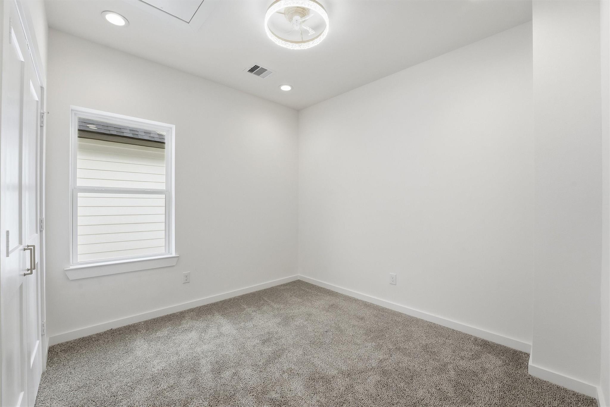 528 N 4th Street
