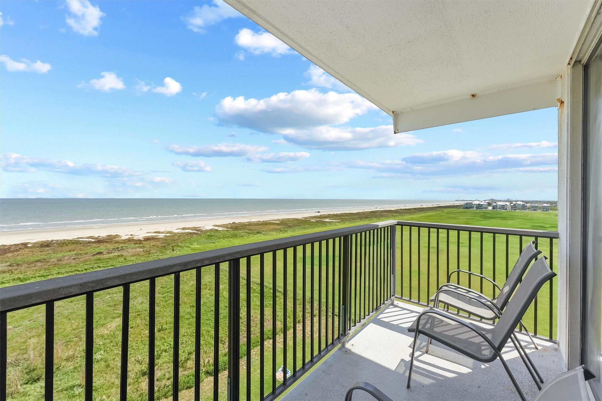 415 E Beach Drive # 702 Unit: 701-702