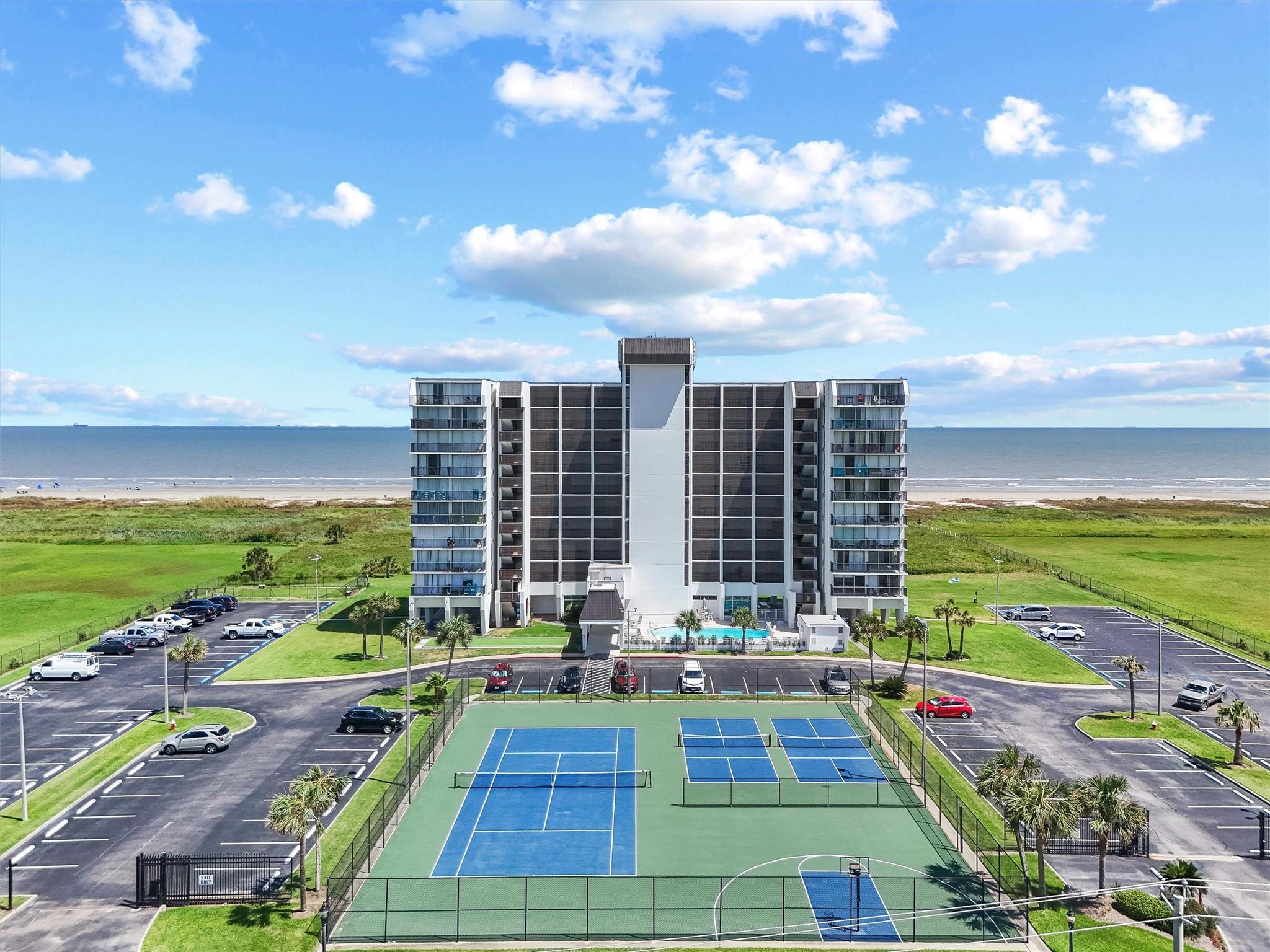 415 E Beach Drive # 702 Unit: 701-702