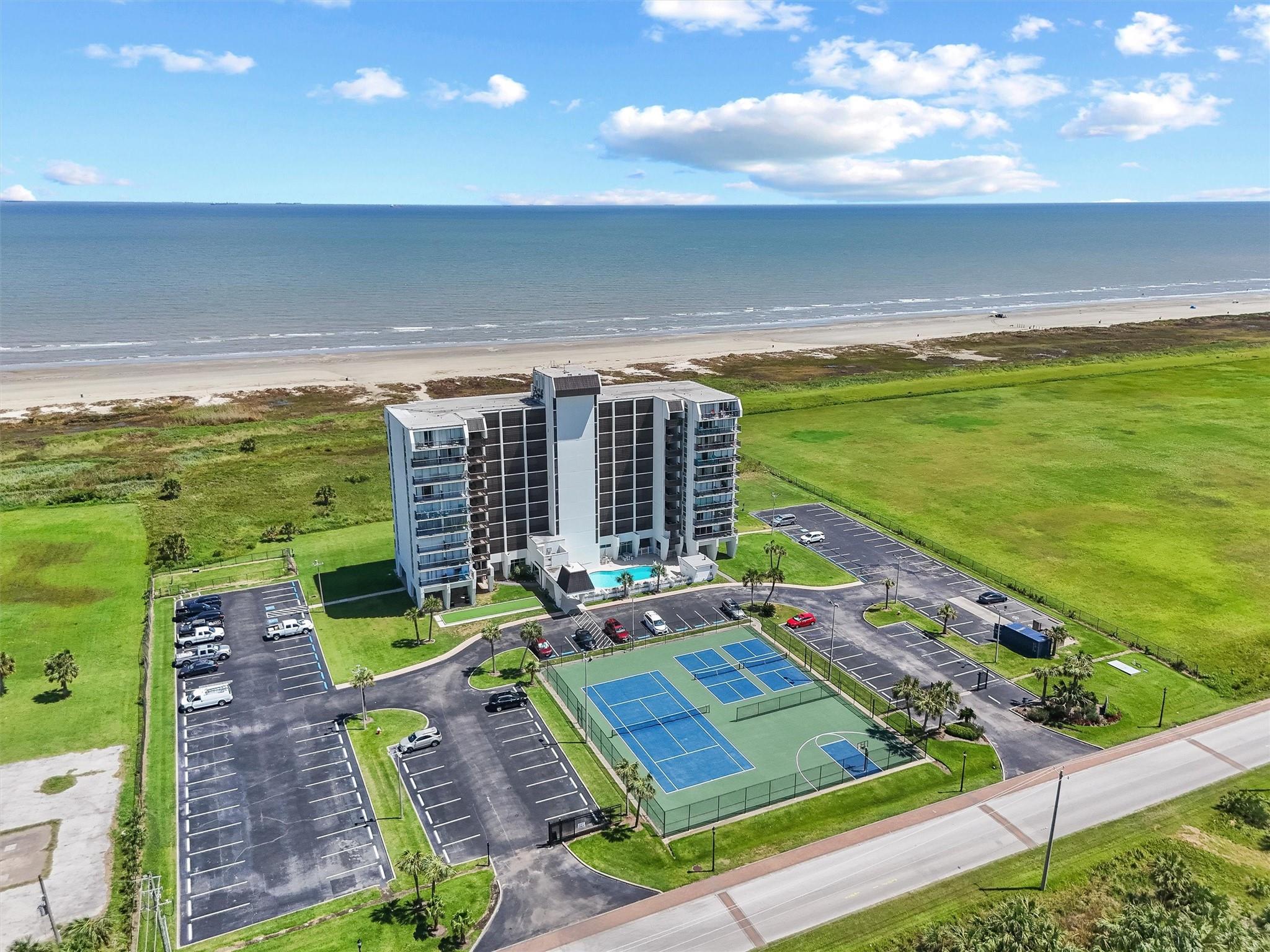 415 E Beach Drive # 702 Unit: 701-702