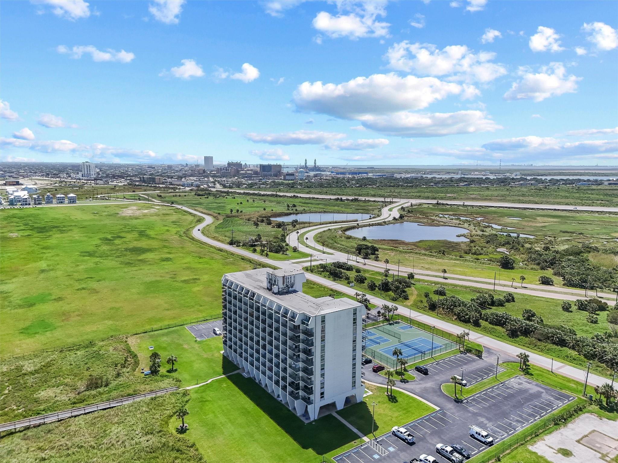 415 E Beach Drive # 702 Unit: 701-702