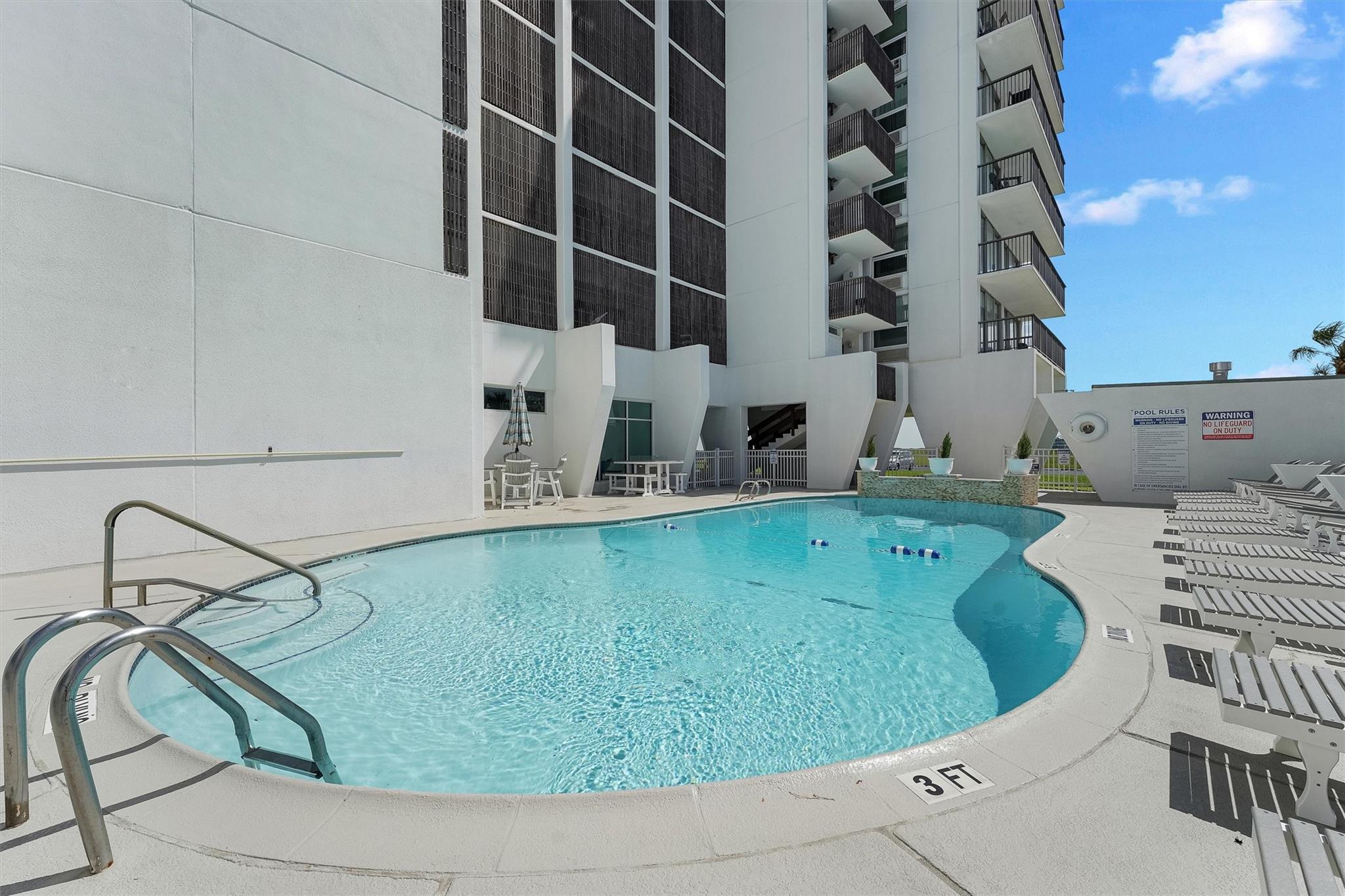 415 E Beach Drive # 702 Unit: 701-702