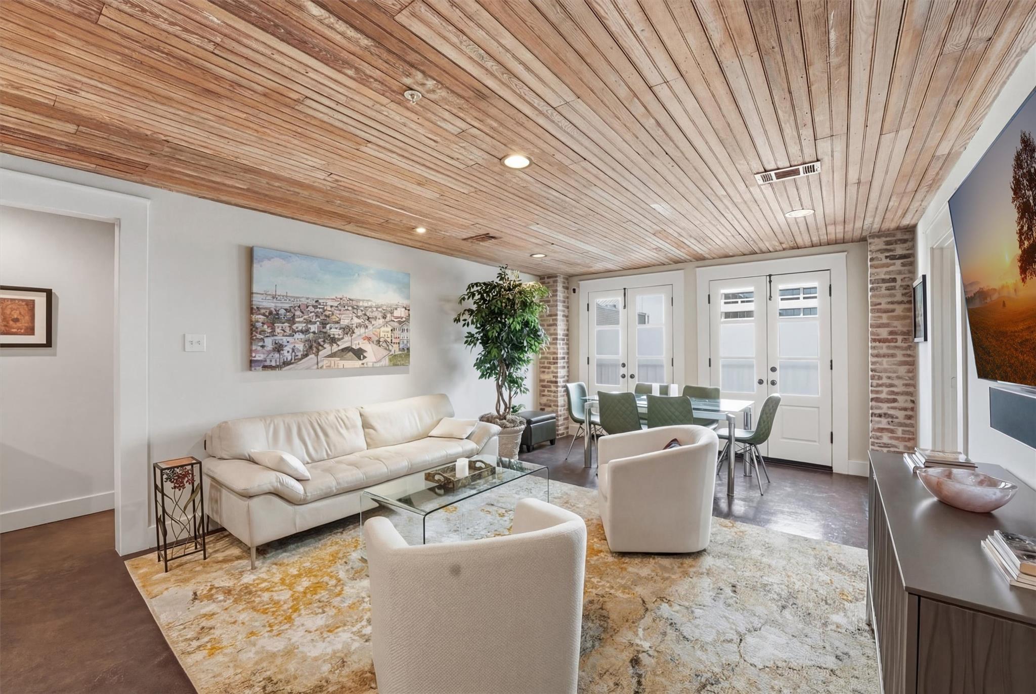 2214 Post Office Street # 1A