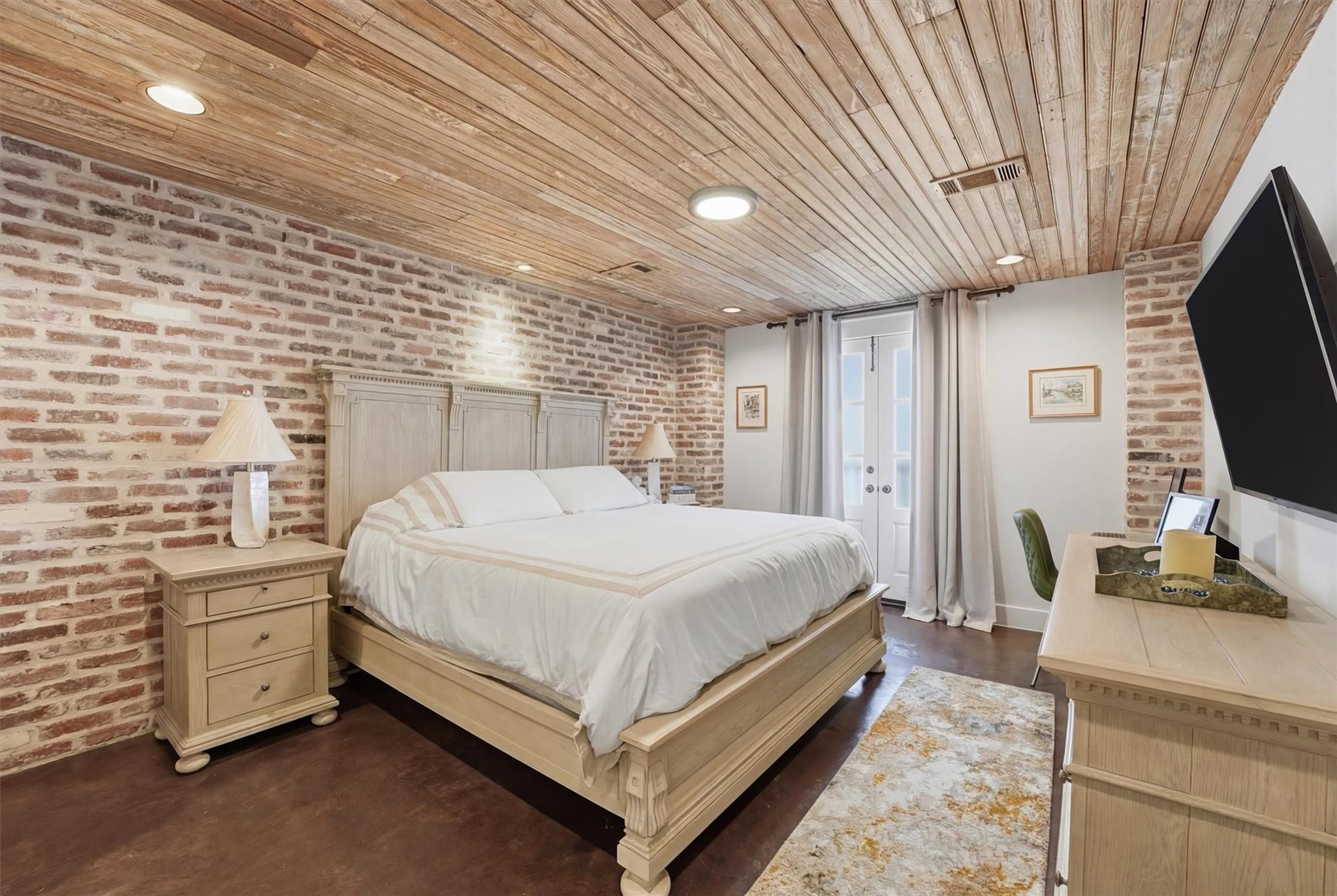 2214 Post Office Street # 1A