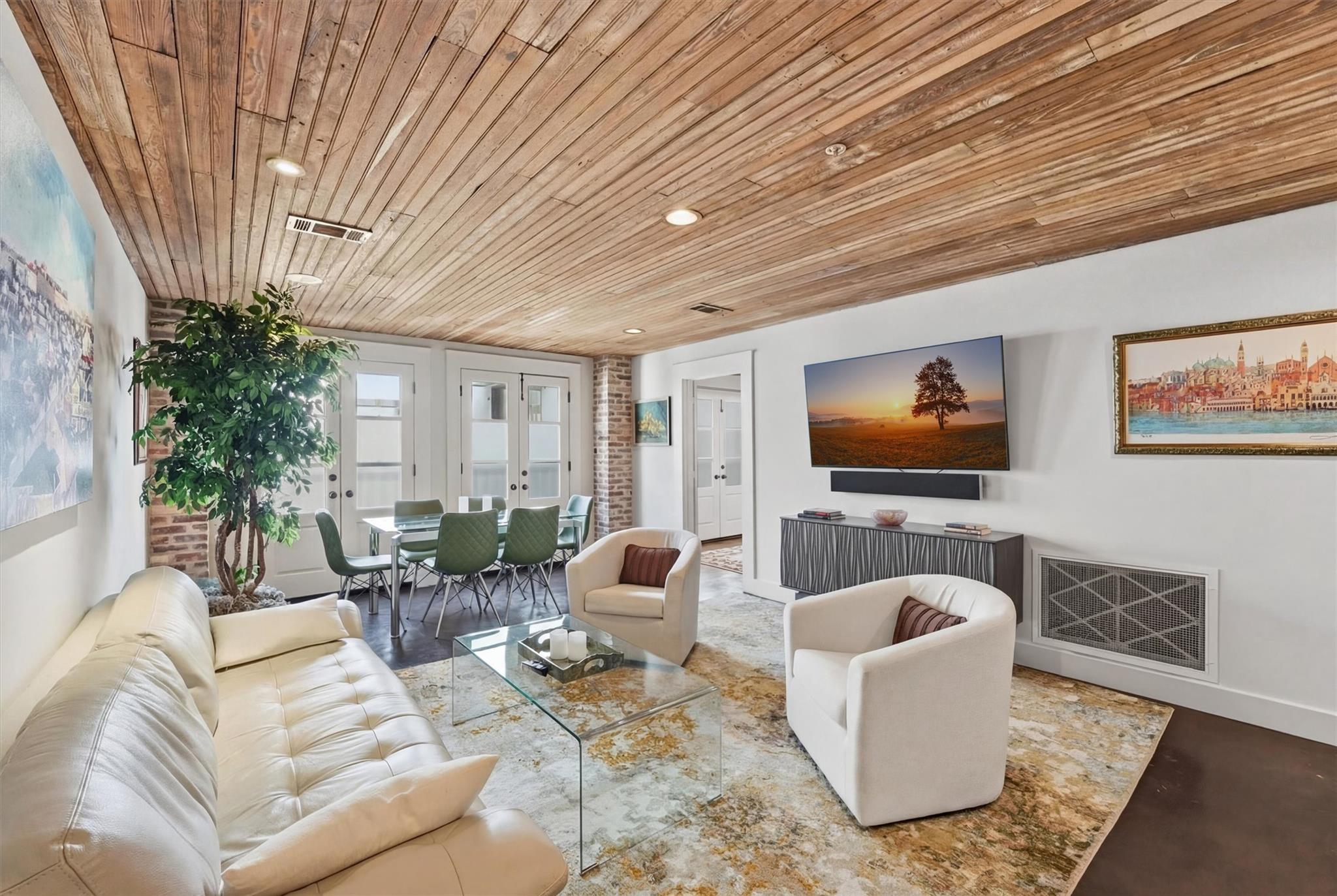 2214 Post Office Street # 1A