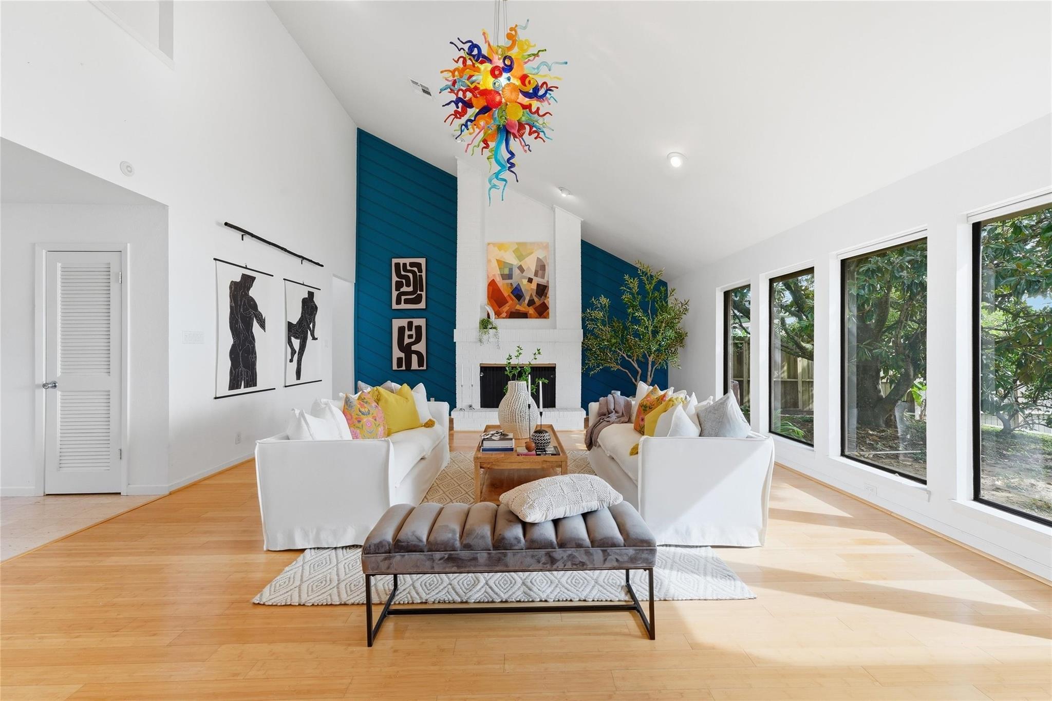8 Quintana Drive