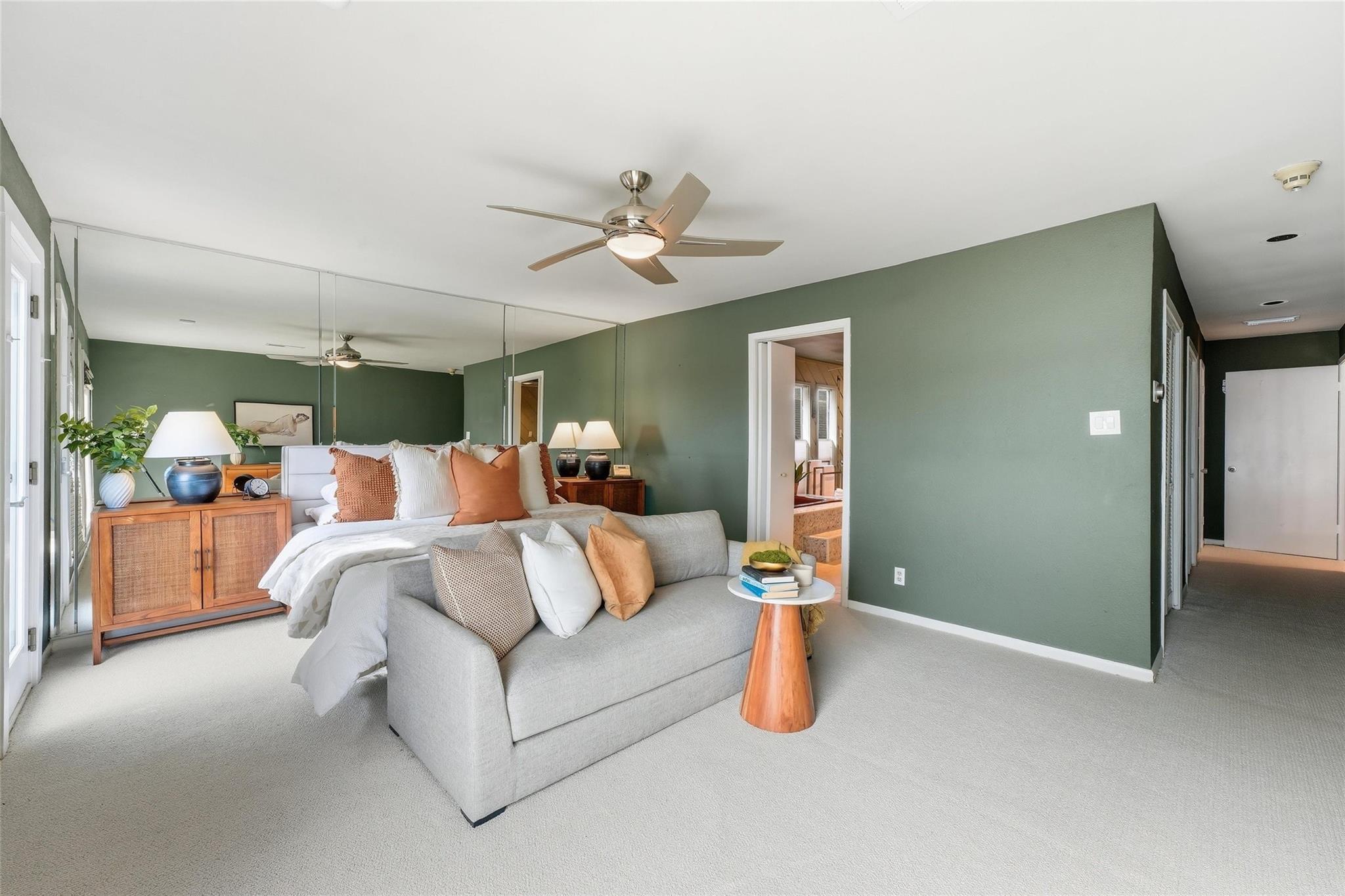 8 Quintana Drive