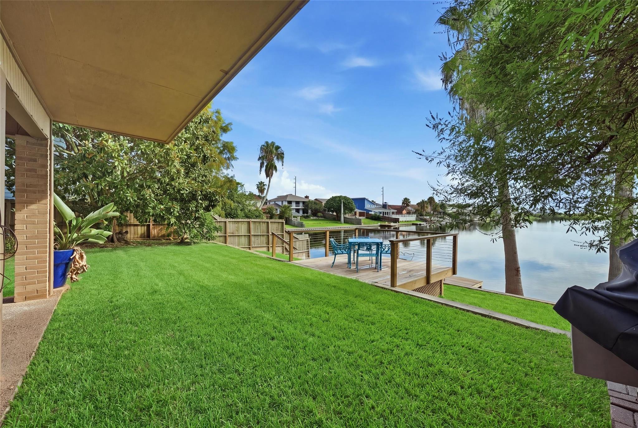 8 Quintana Drive