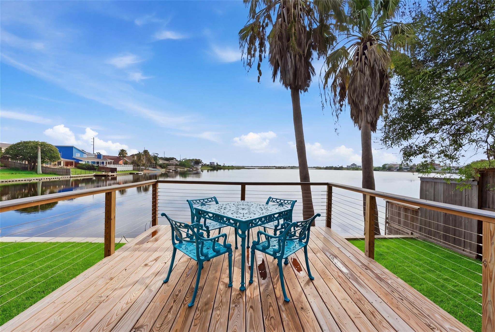 8 Quintana Drive