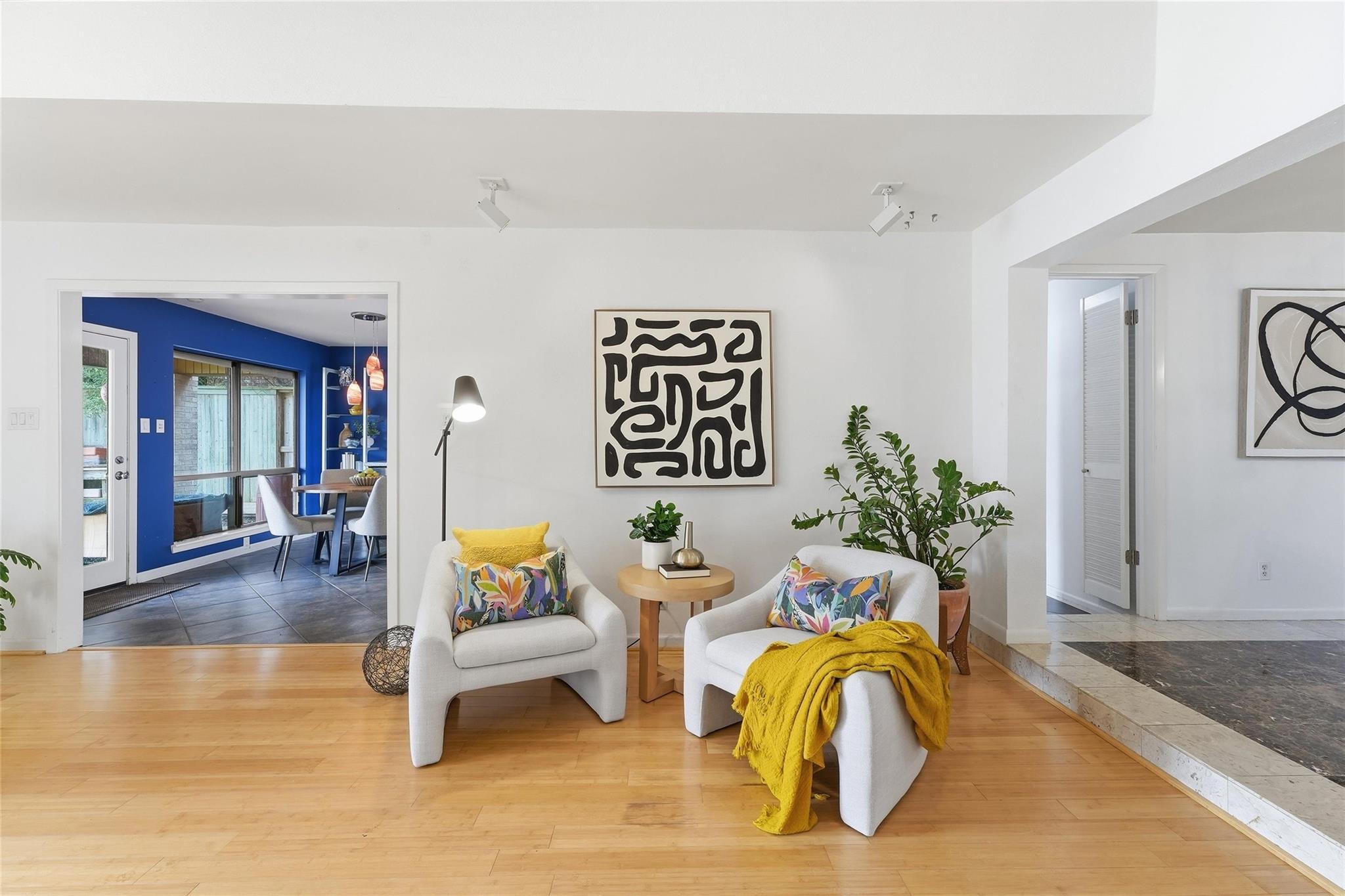 8 Quintana Drive