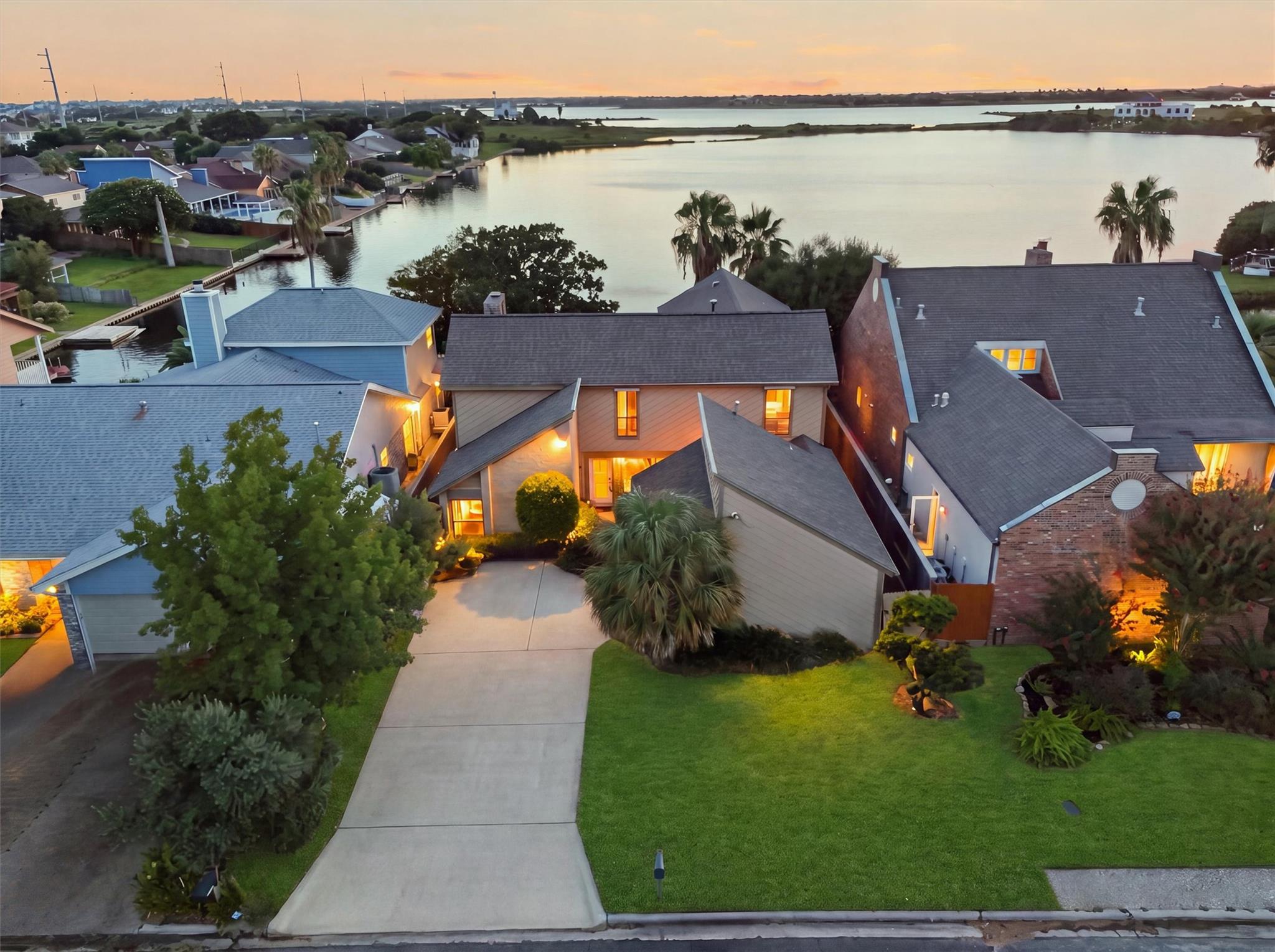 8 Quintana Drive