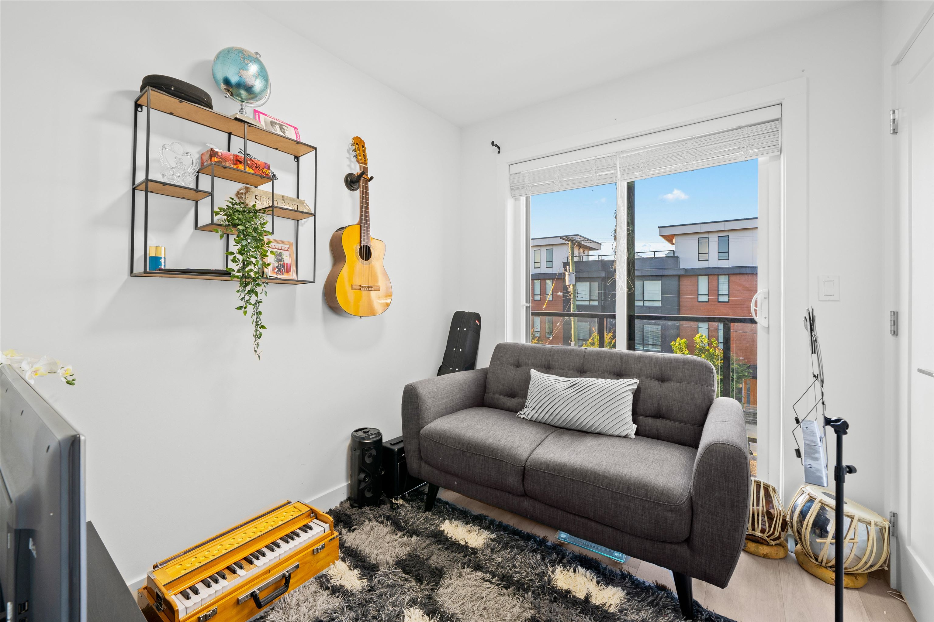 19760 55 AVENUE Unit: 13