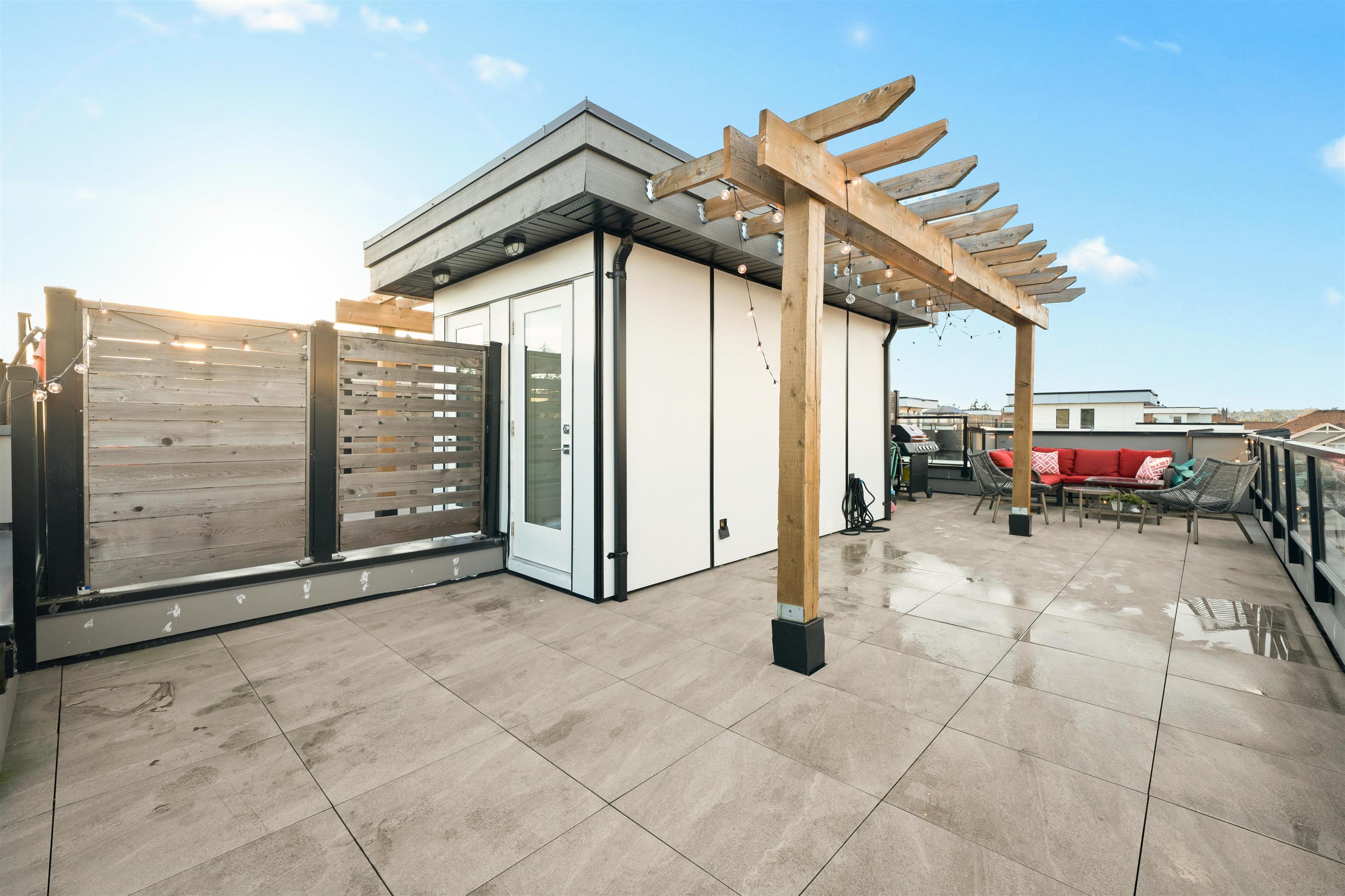 19760 55 AVENUE Unit: 13