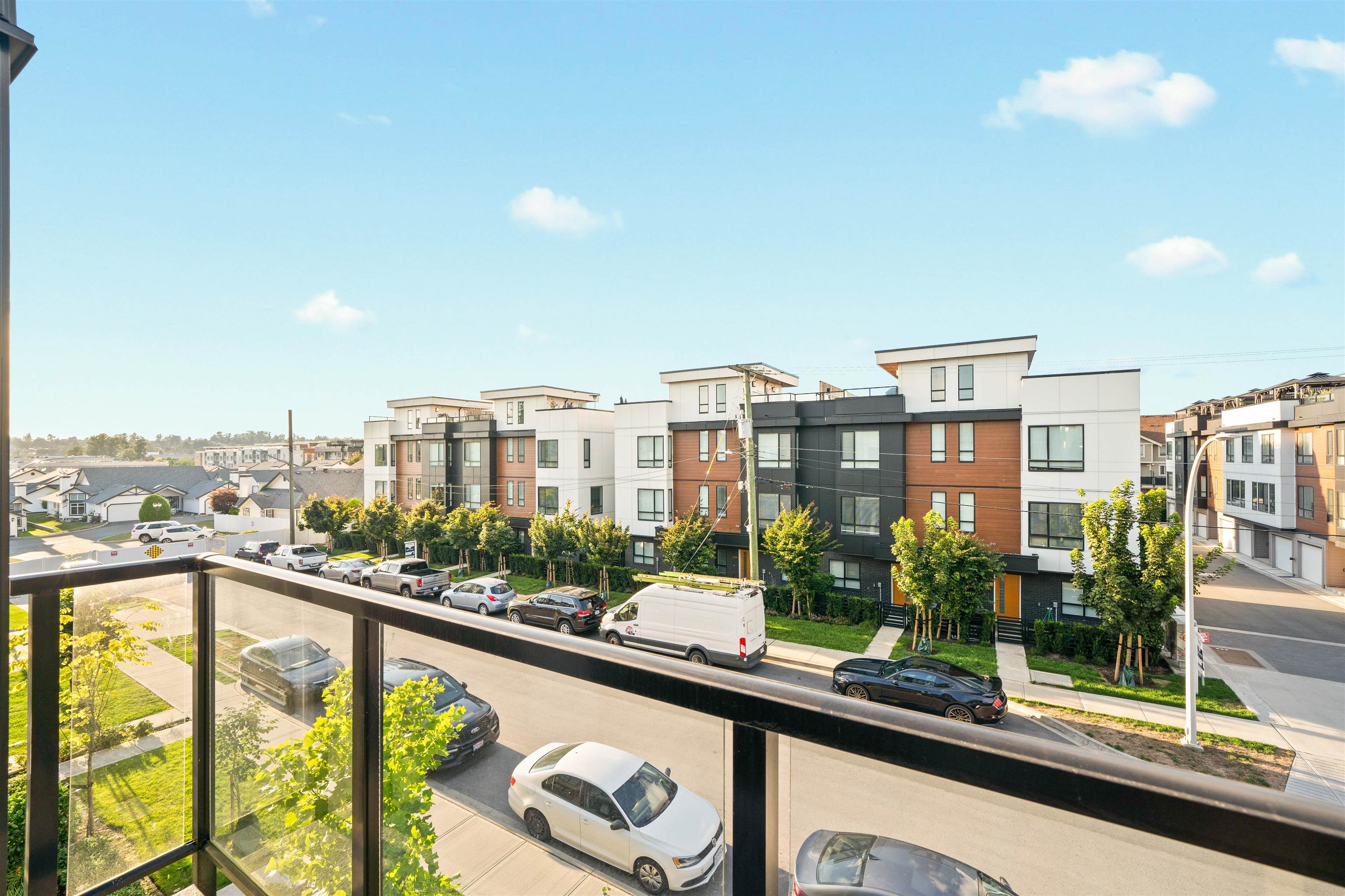 19760 55 AVENUE Unit: 13