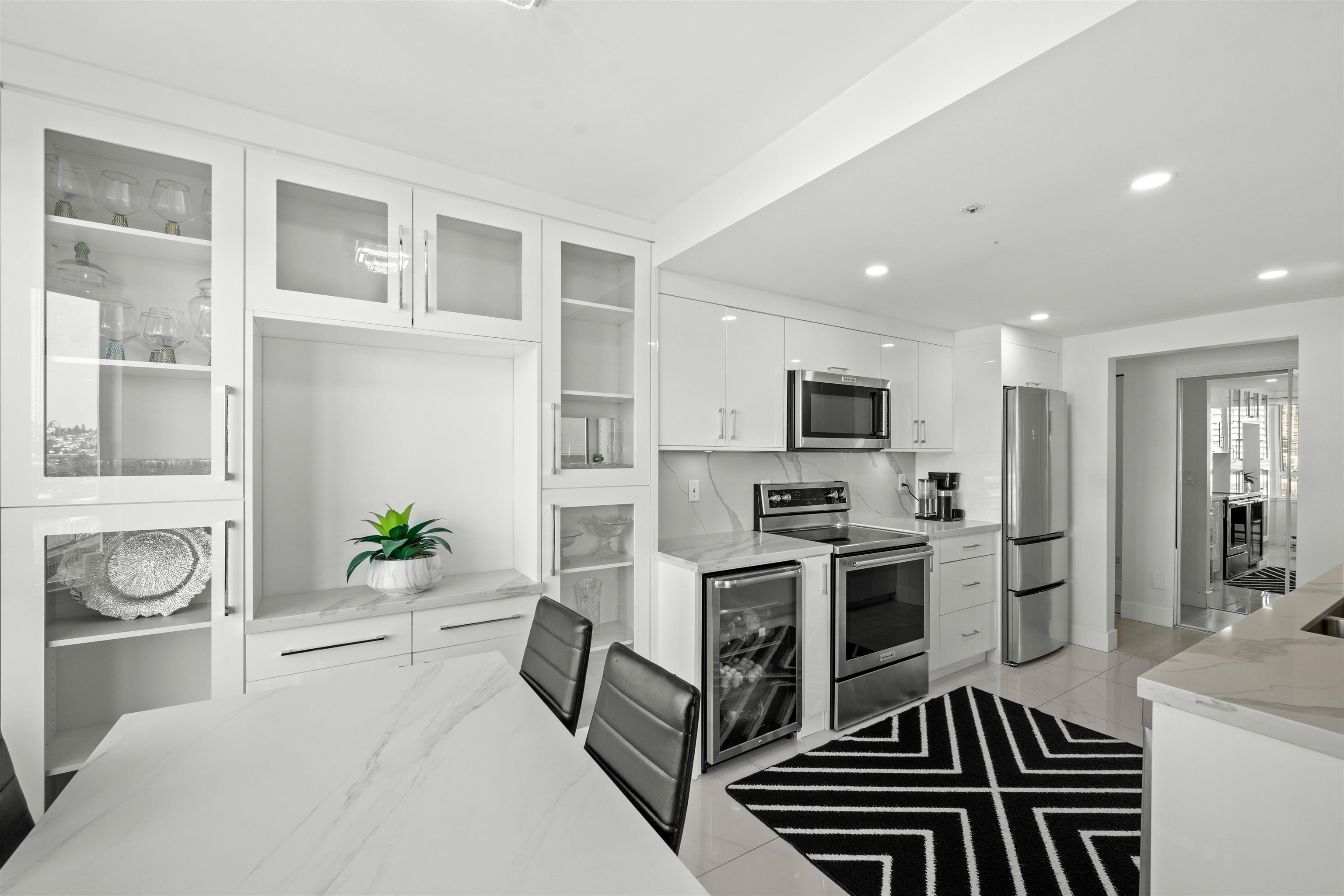 1185 QUAYSIDE DRIVE Unit: 905