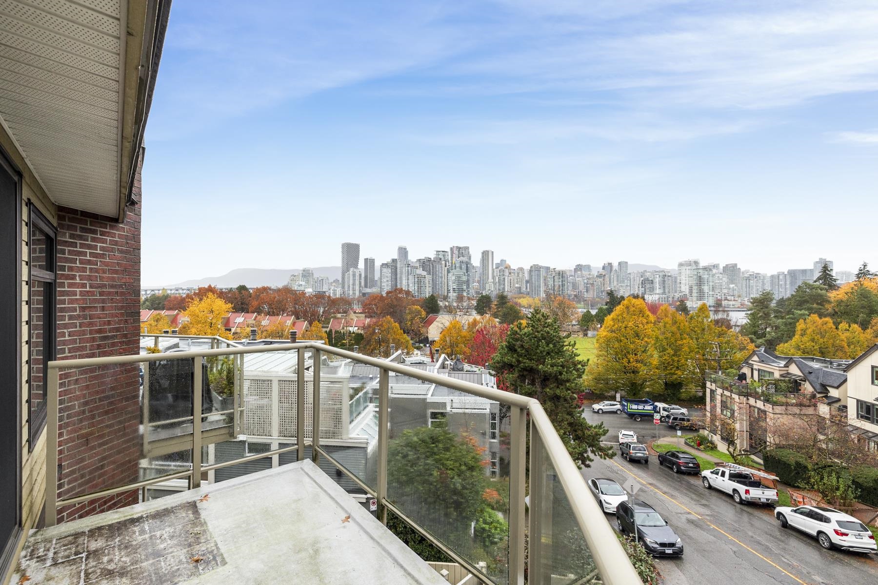 303-1005 7th Avenue Unit: 303