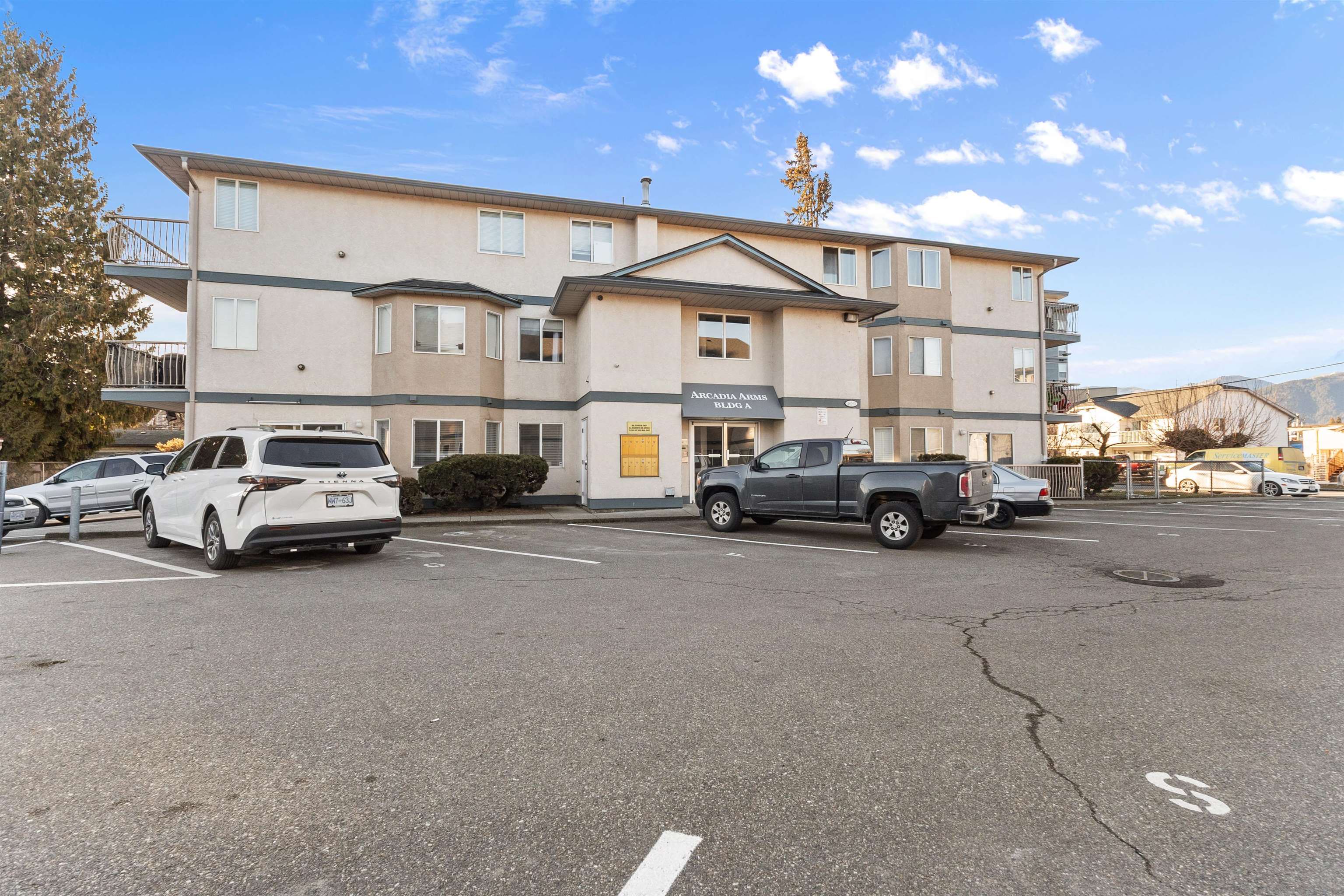 1-46160 Princess Avenue Unit: 1