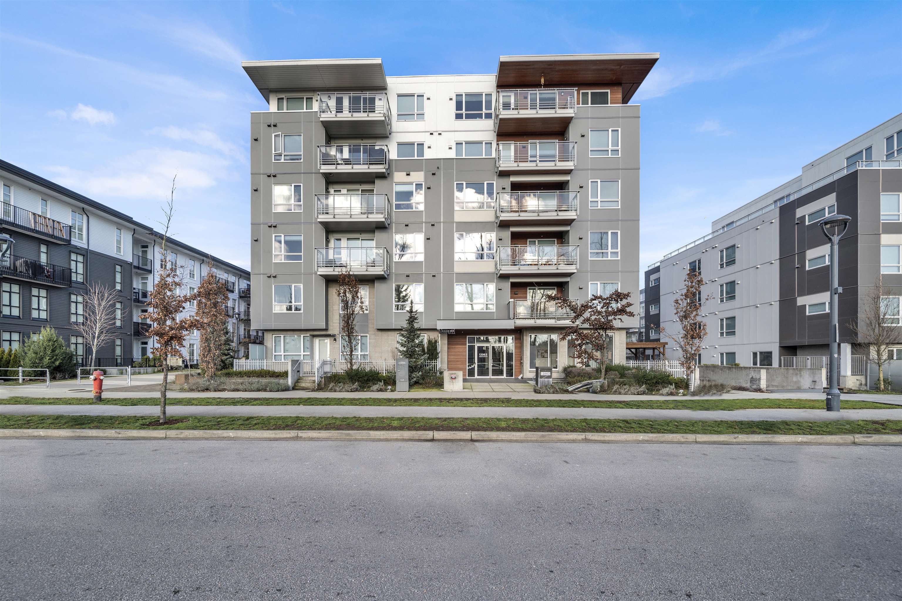 115-13963 105 Boulevard Unit: 115