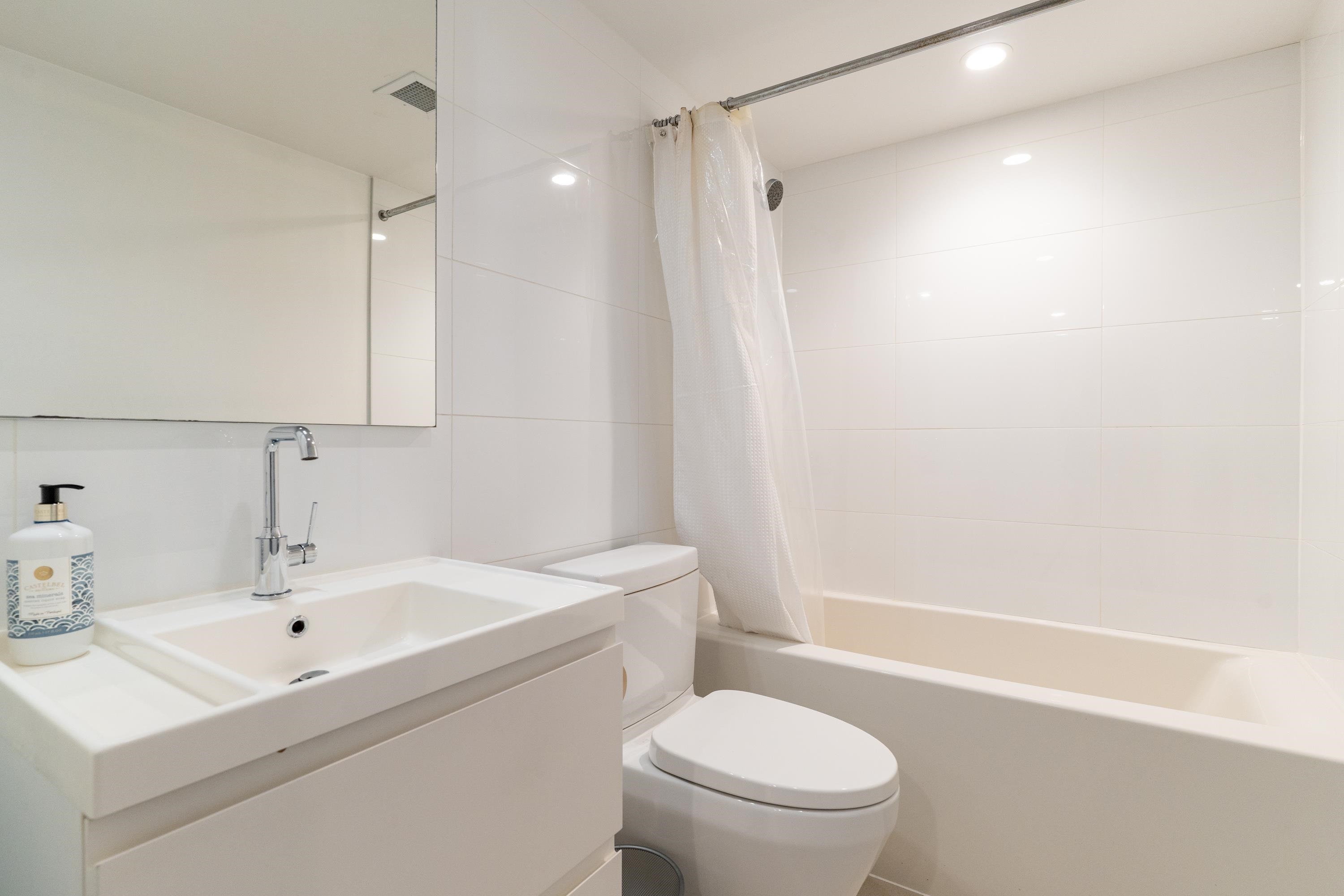 1405-1133 Hornby Street Unit: 1405