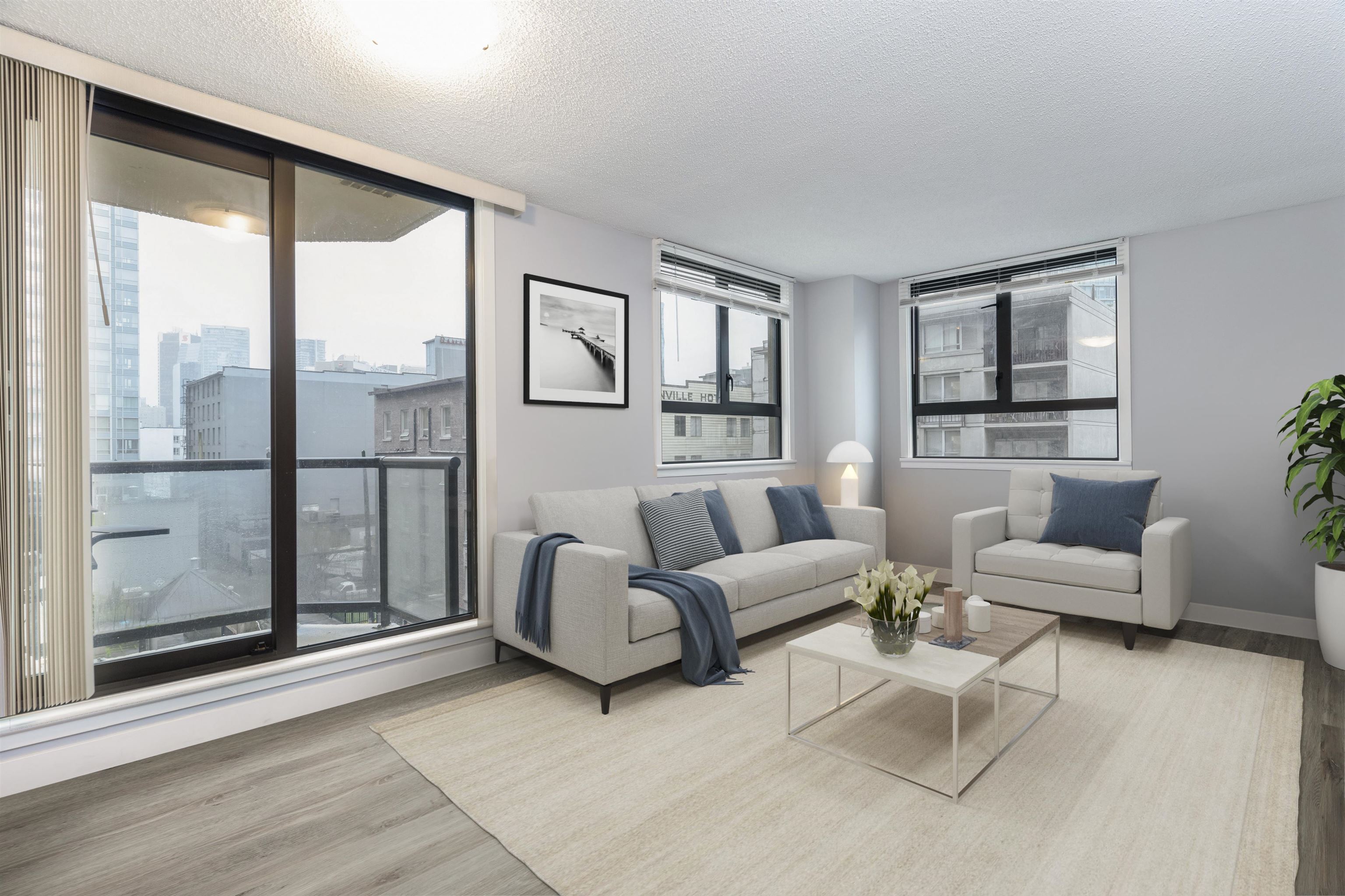 408-789 Drake Street Unit: 408