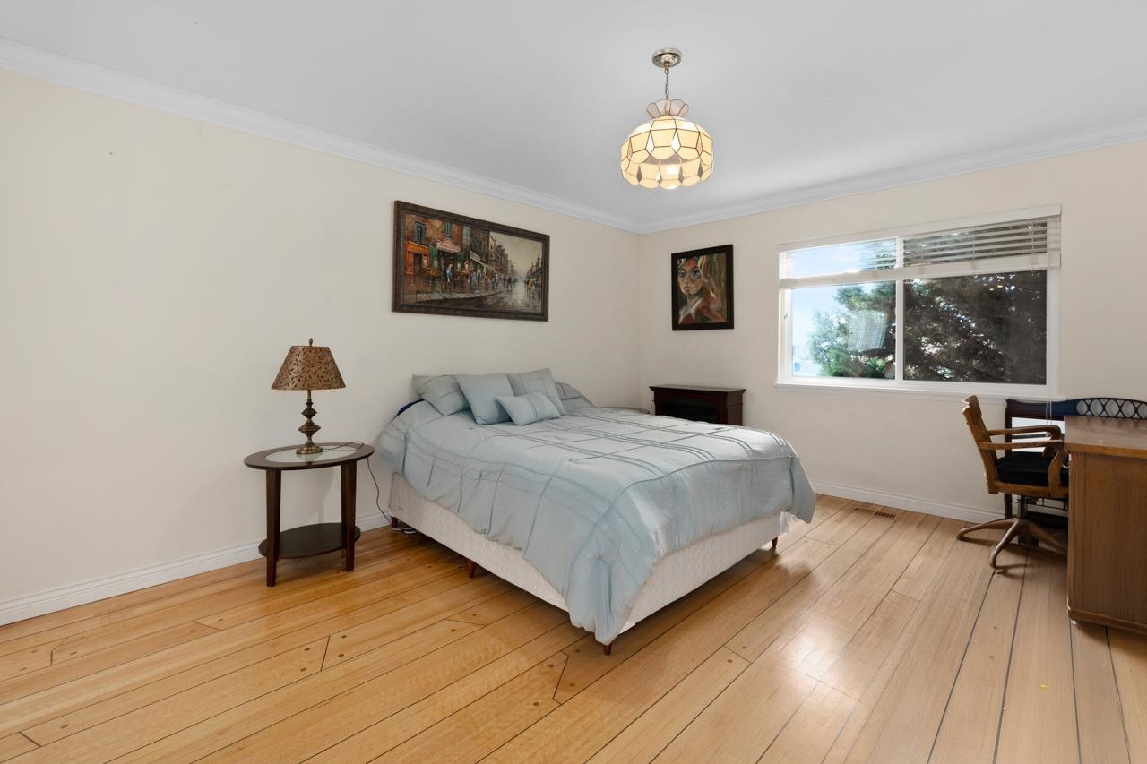 4-1040 Parker Street Unit: 4