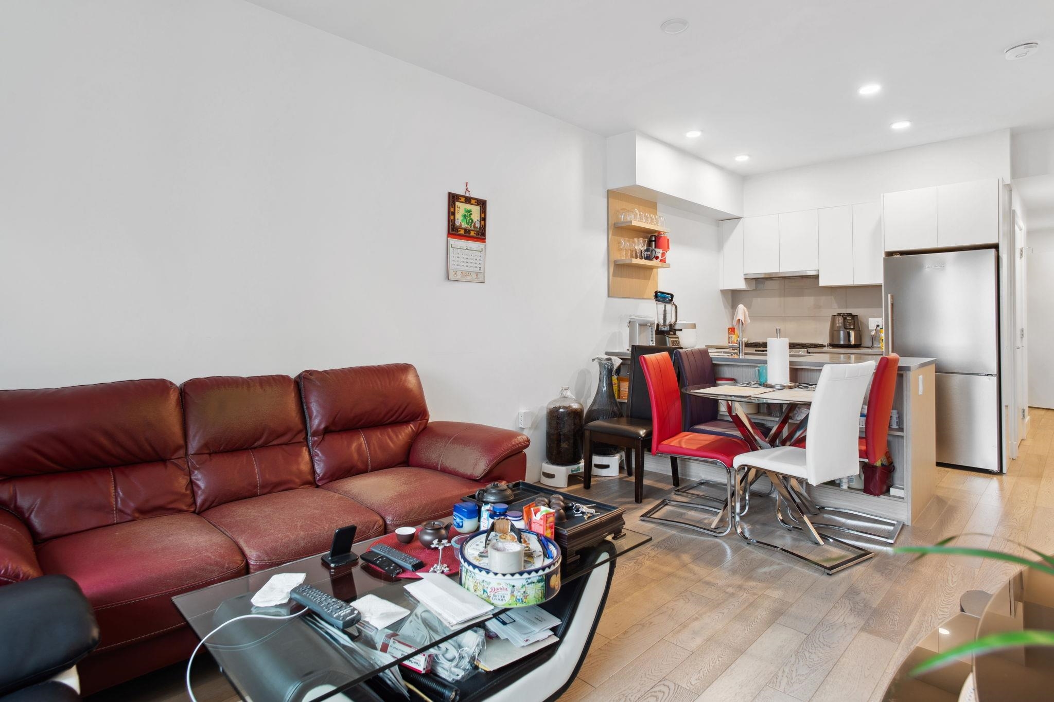 407-2666 Duke Street Unit: 407