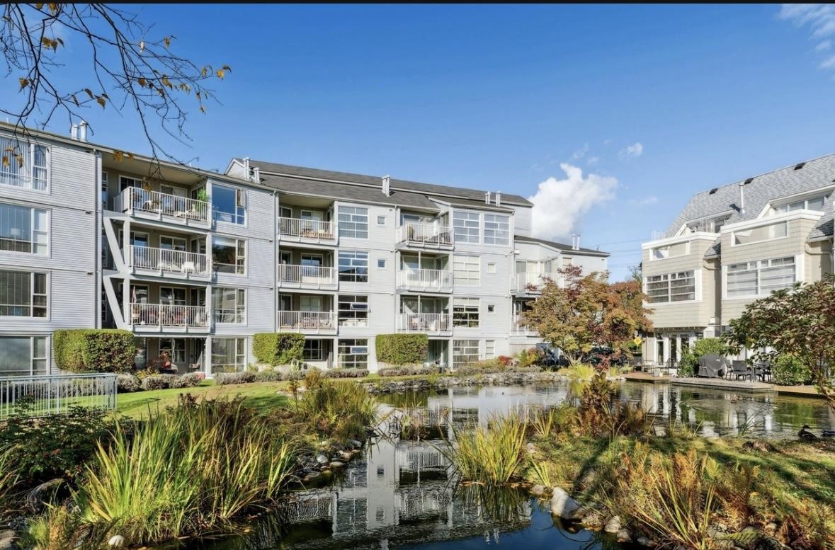 114-2020 Kent South Avenue Unit: 114