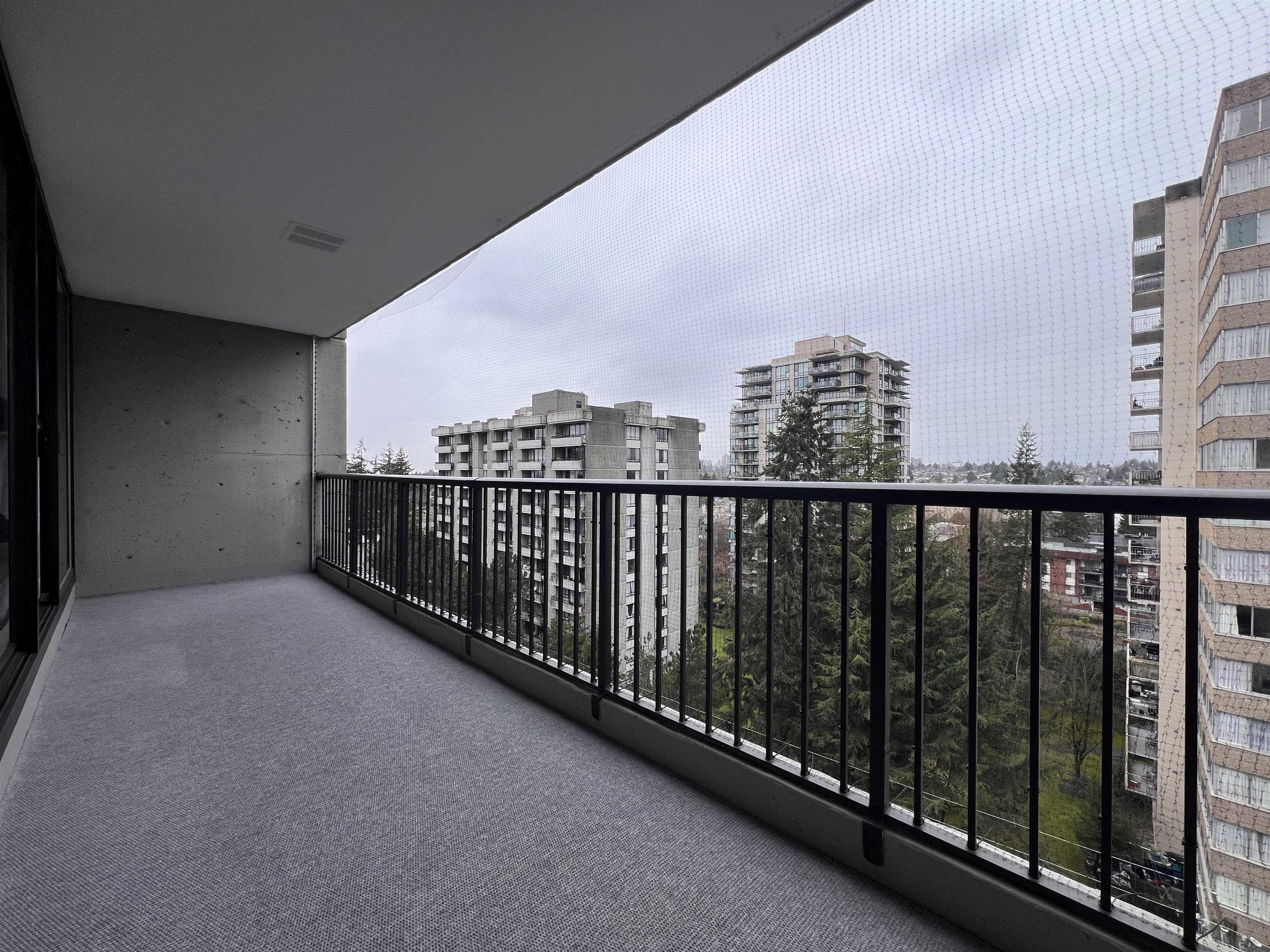902-710 Seventh Avenue Unit: 902