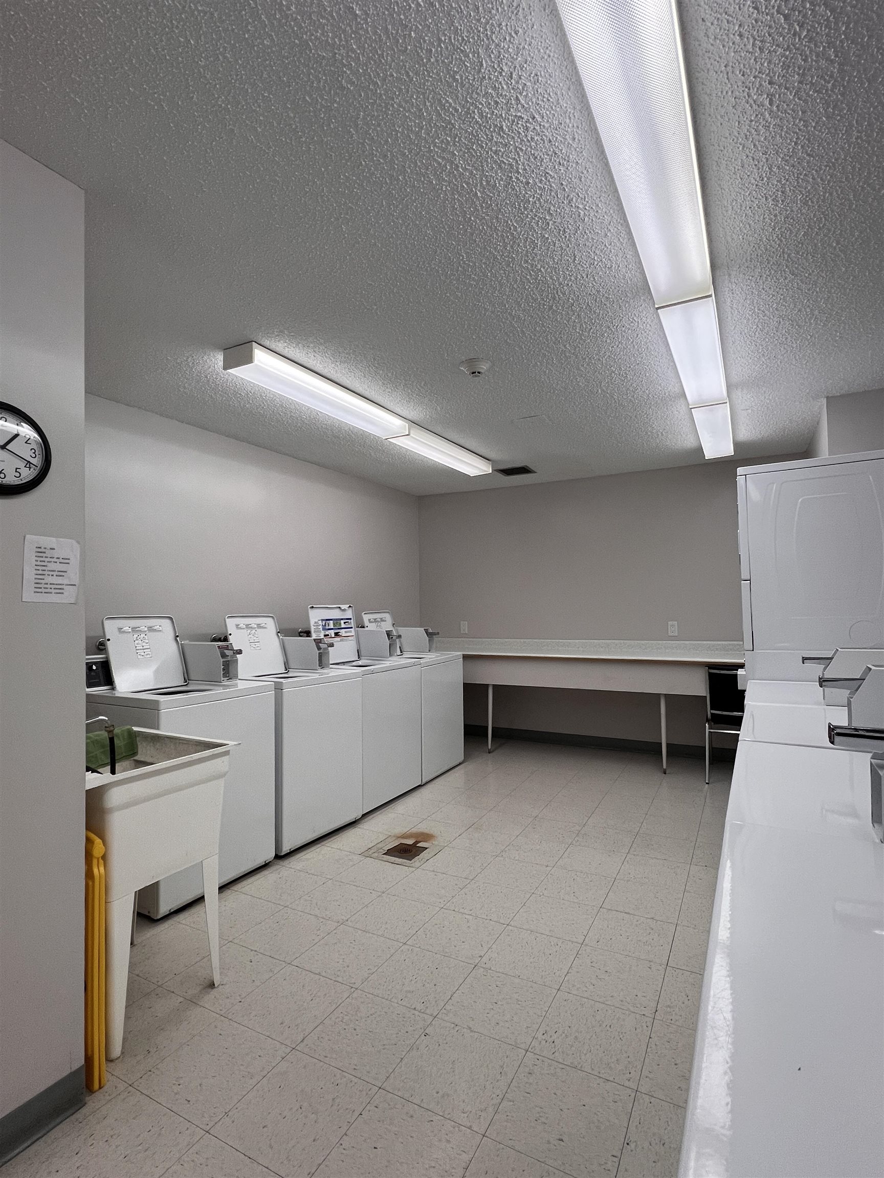 902-710 Seventh Avenue Unit: 902