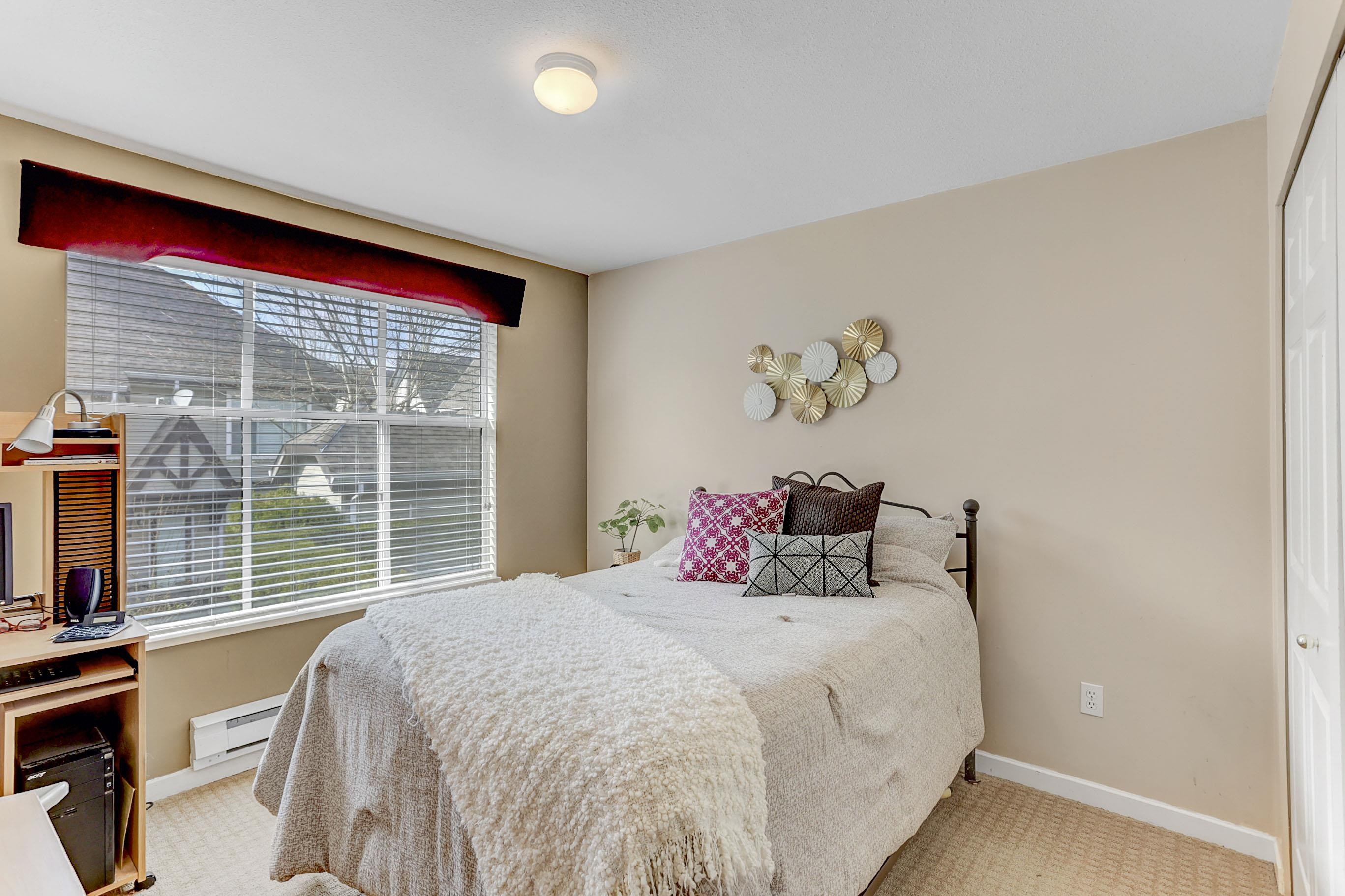 10-12099 237 Street Unit: 10