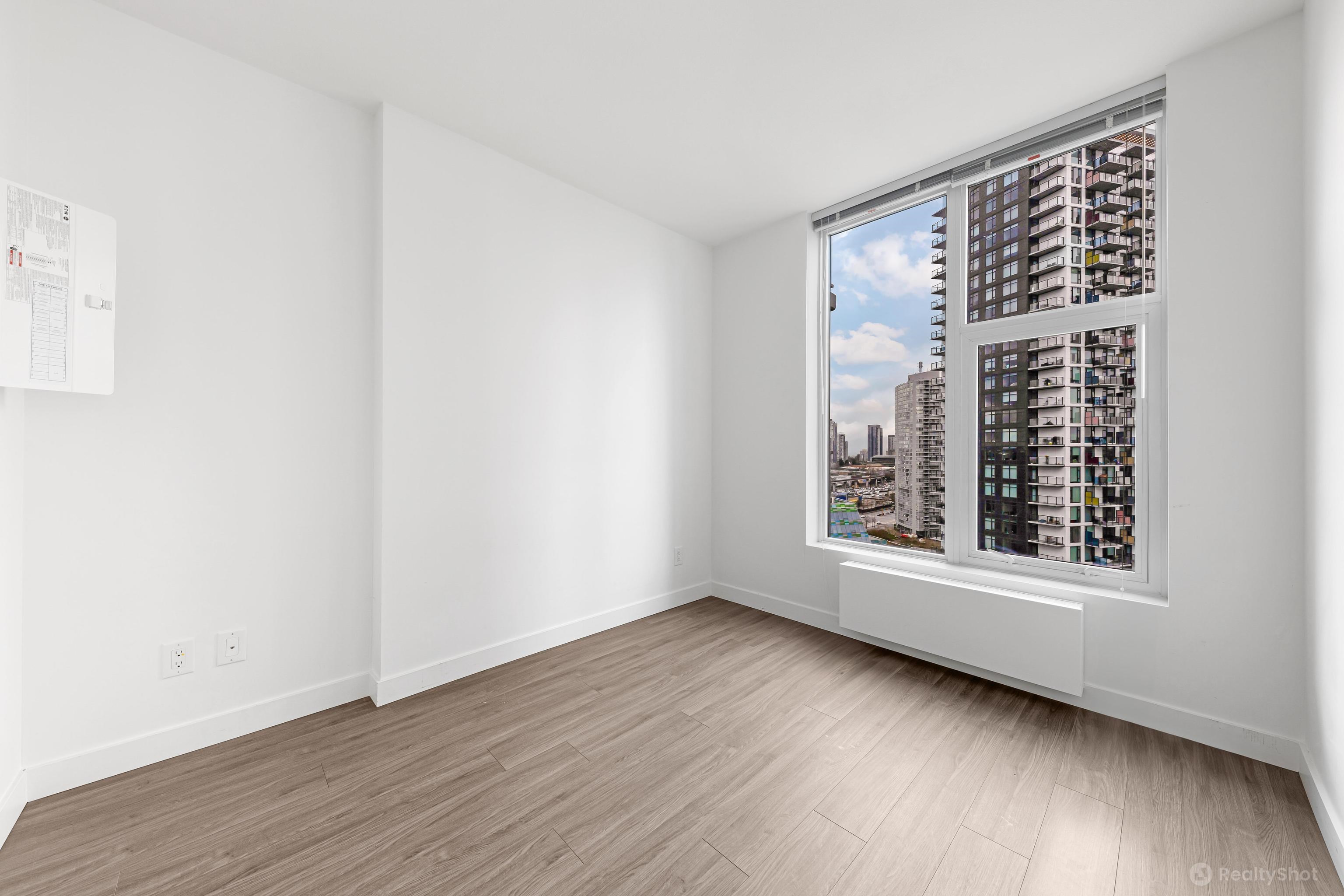 1909 13655 FRASER HIGHWAY Unit: 1909
