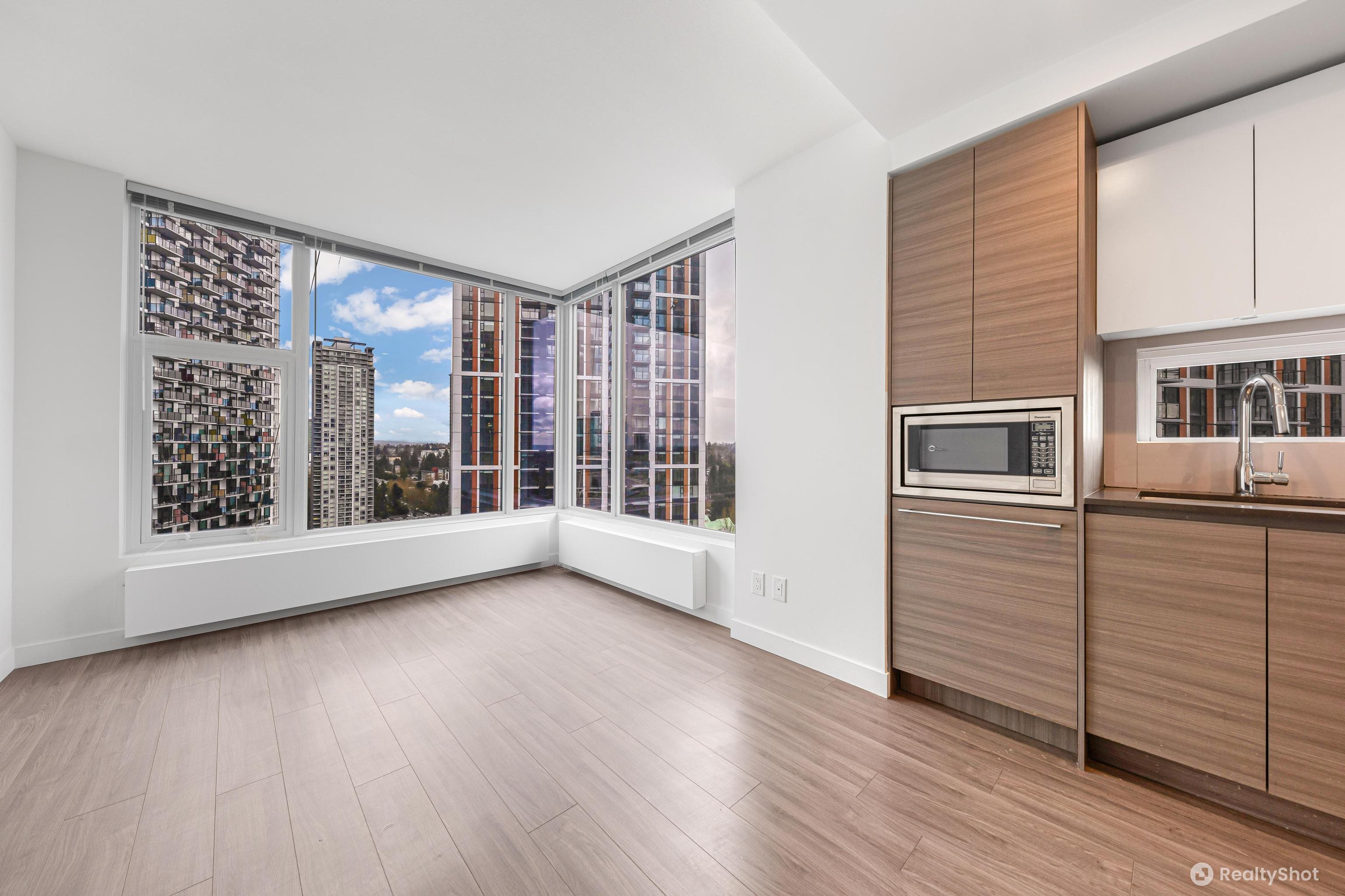 1909 13655 FRASER HIGHWAY Unit: 1909