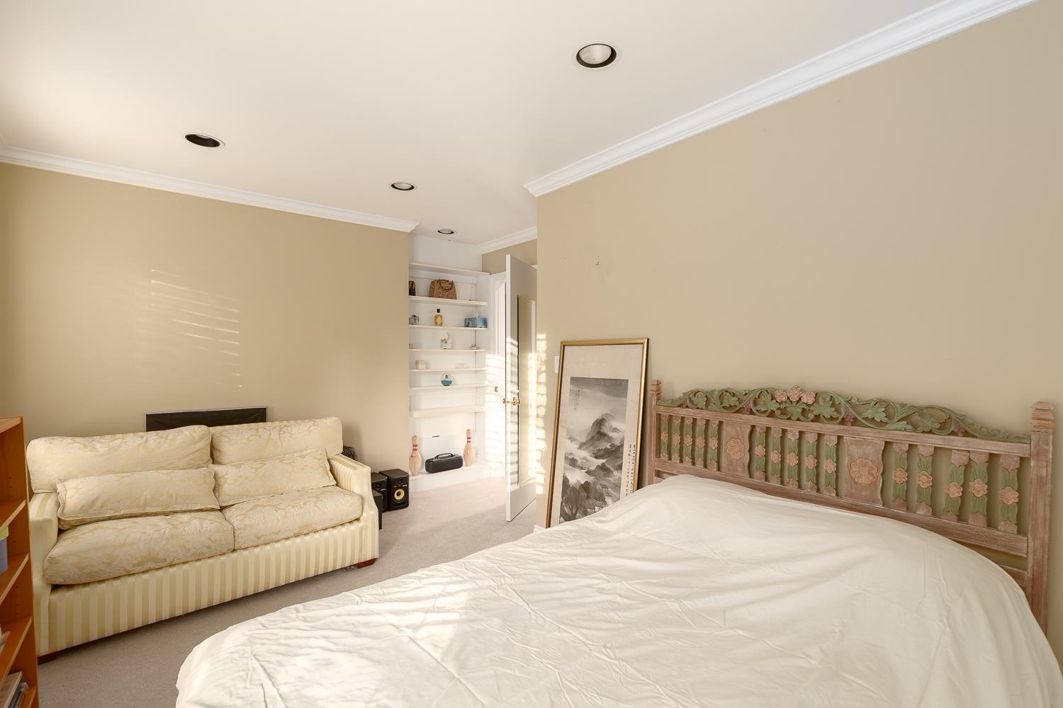 6456 MACKENZIE PLACE