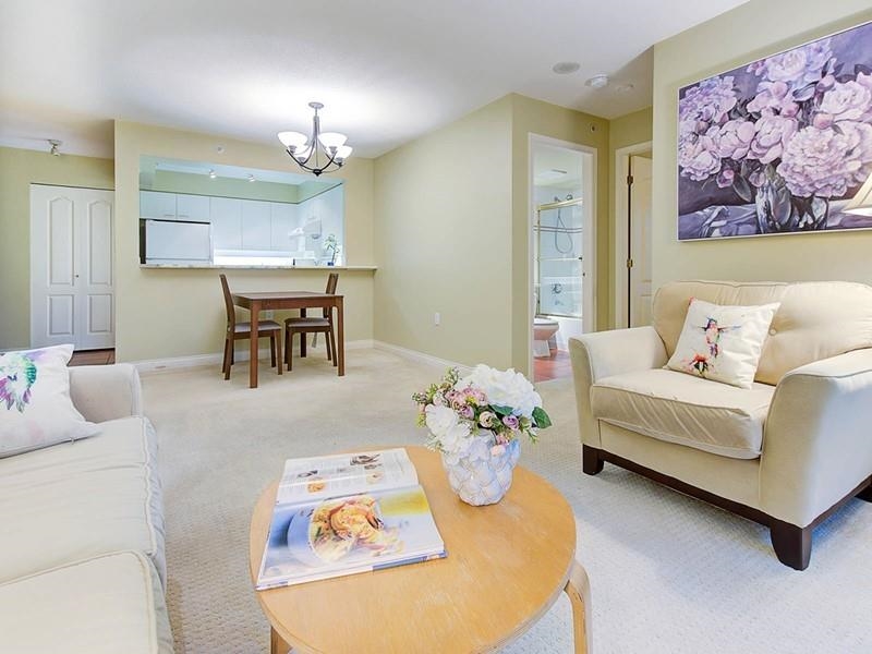 303 7380 ELMBRIDGE WAY Unit: 303