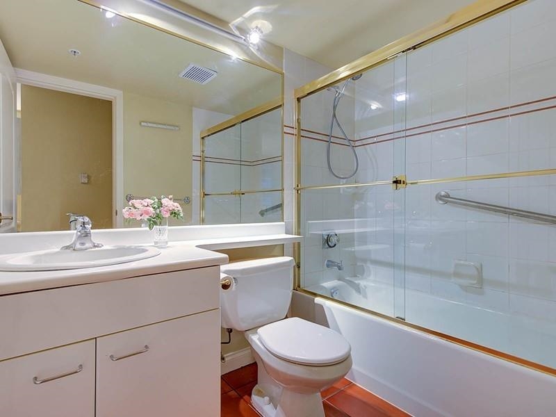 303 7380 ELMBRIDGE WAY Unit: 303