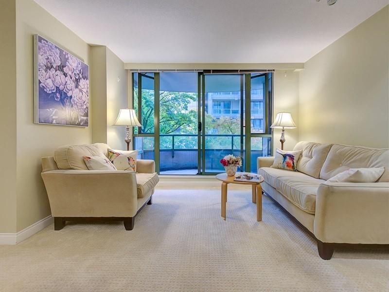 303 7380 ELMBRIDGE WAY Unit: 303