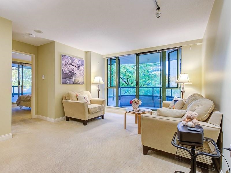 303 7380 ELMBRIDGE WAY Unit: 303