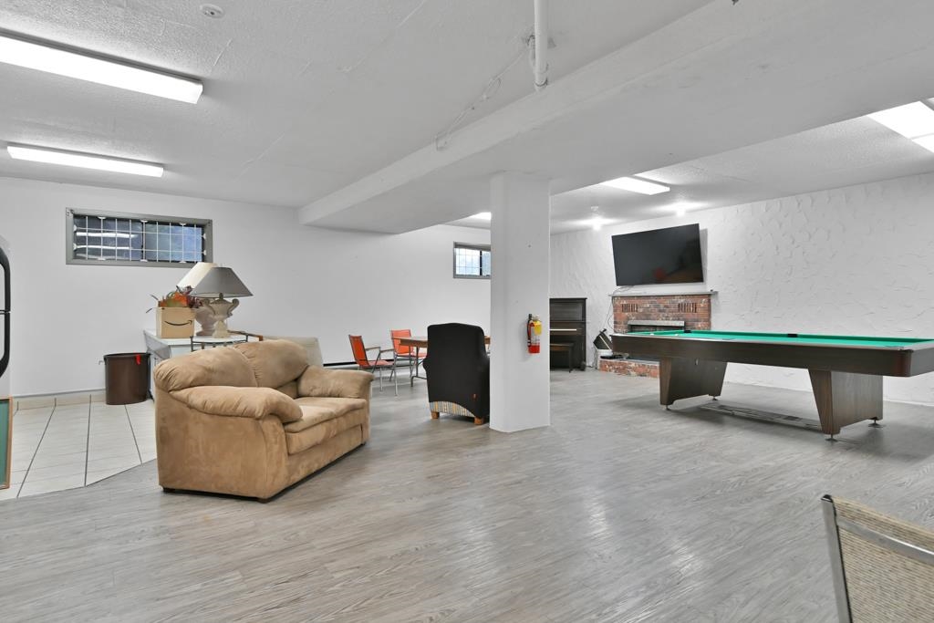 2211 CLEARBROOK ROAD