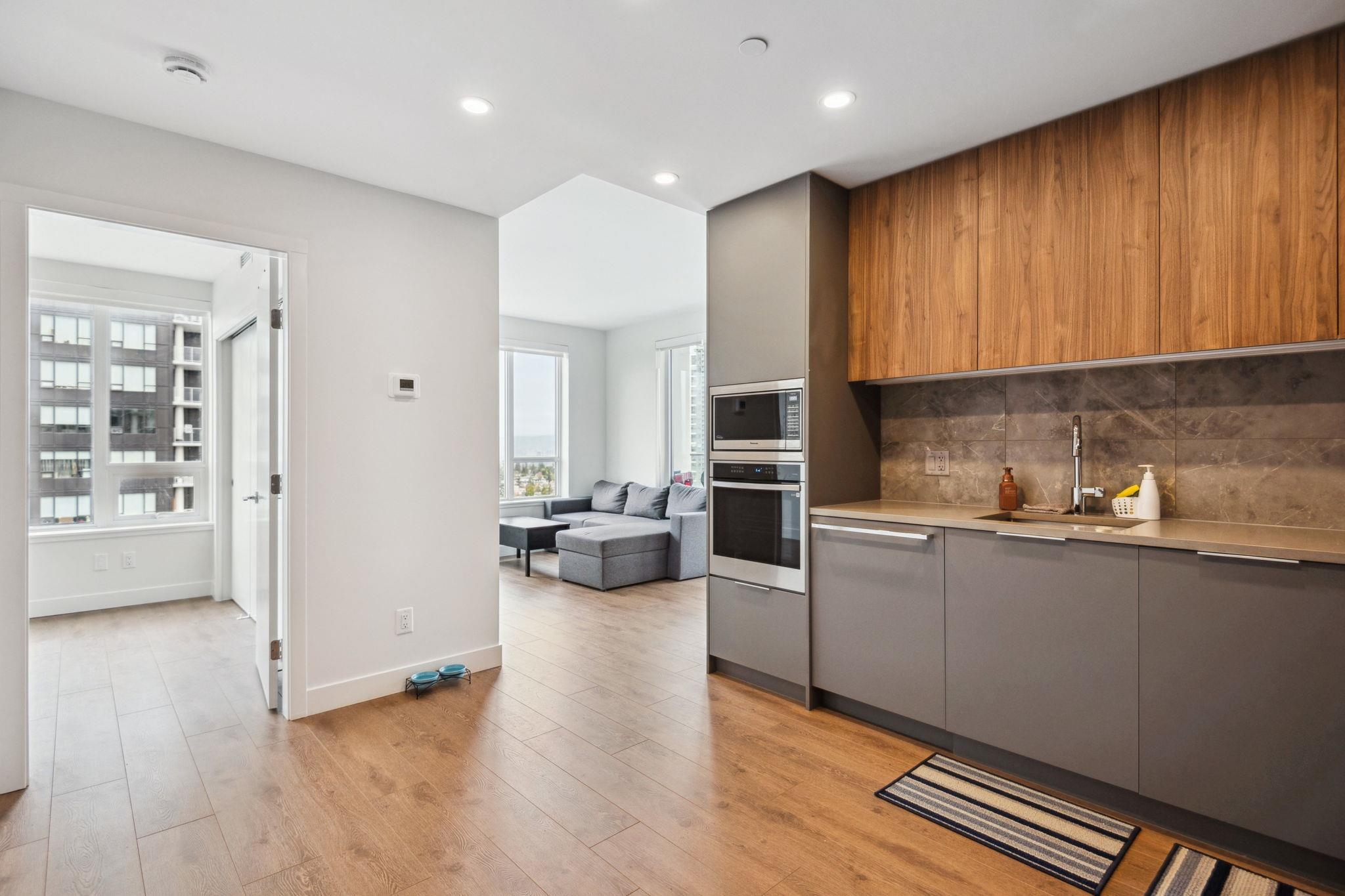 1709 13387 OLD YALE ROAD Unit: 1709