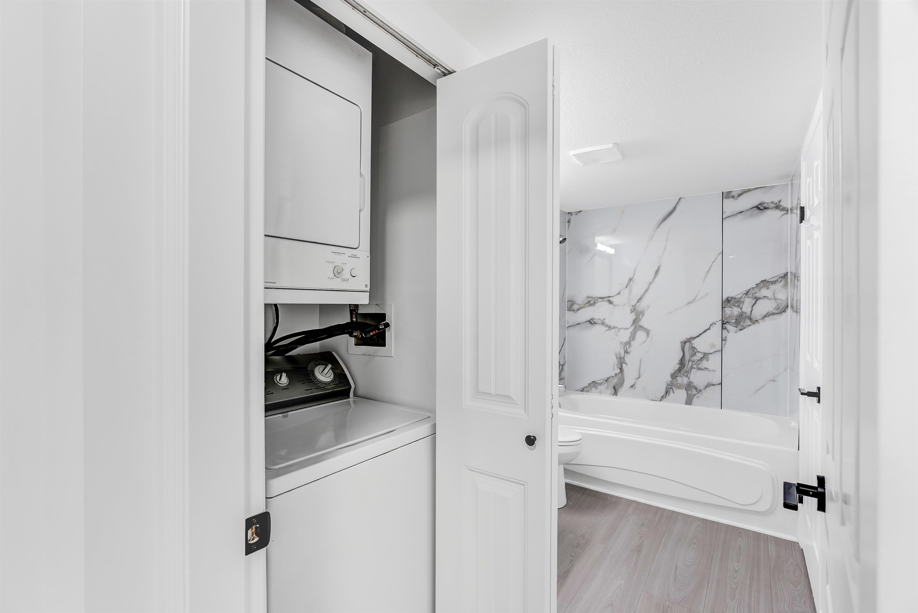 218 15268 105 AVENUE Unit: 218