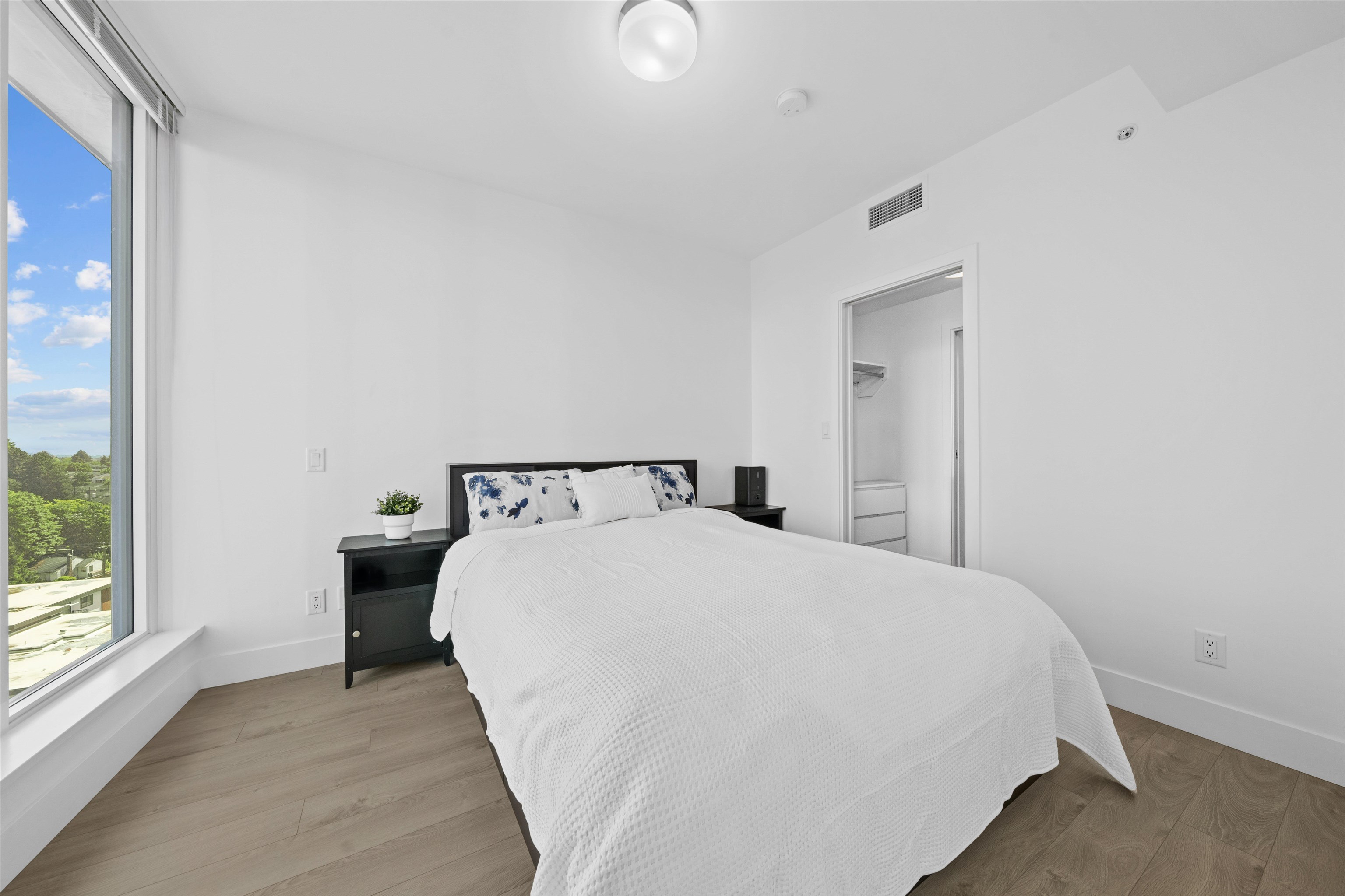 802 7388 KINGSWAY Unit: 802