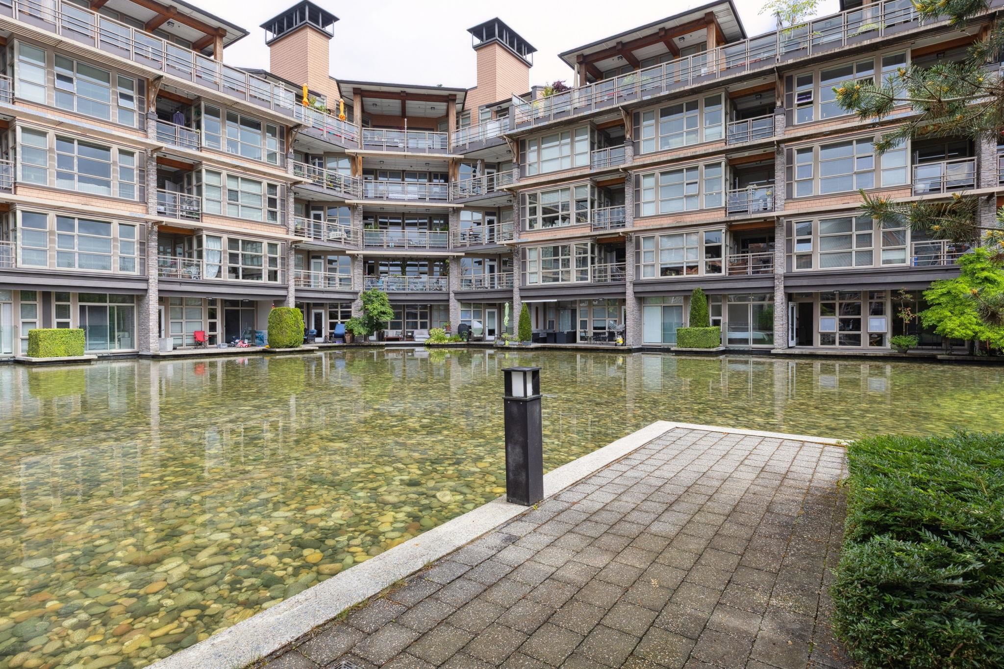 115 3606 ALDERCREST DRIVE Unit: 115