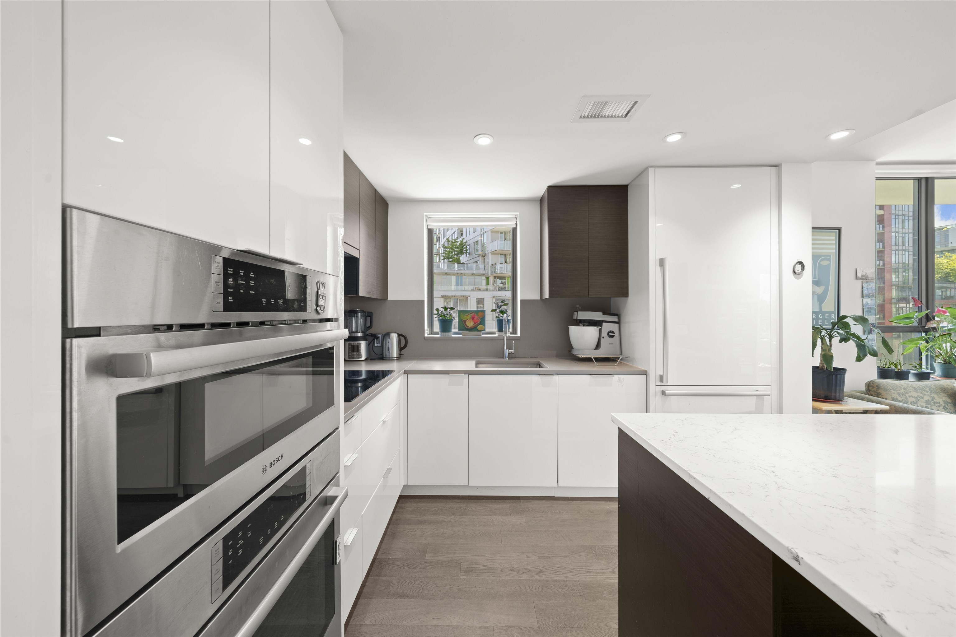 404 1688 PULLMAN PORTER STREET Unit: 404