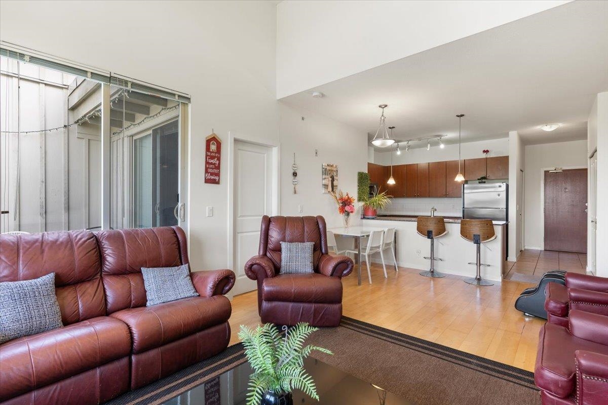 415 10180 153 STREET Unit: 415